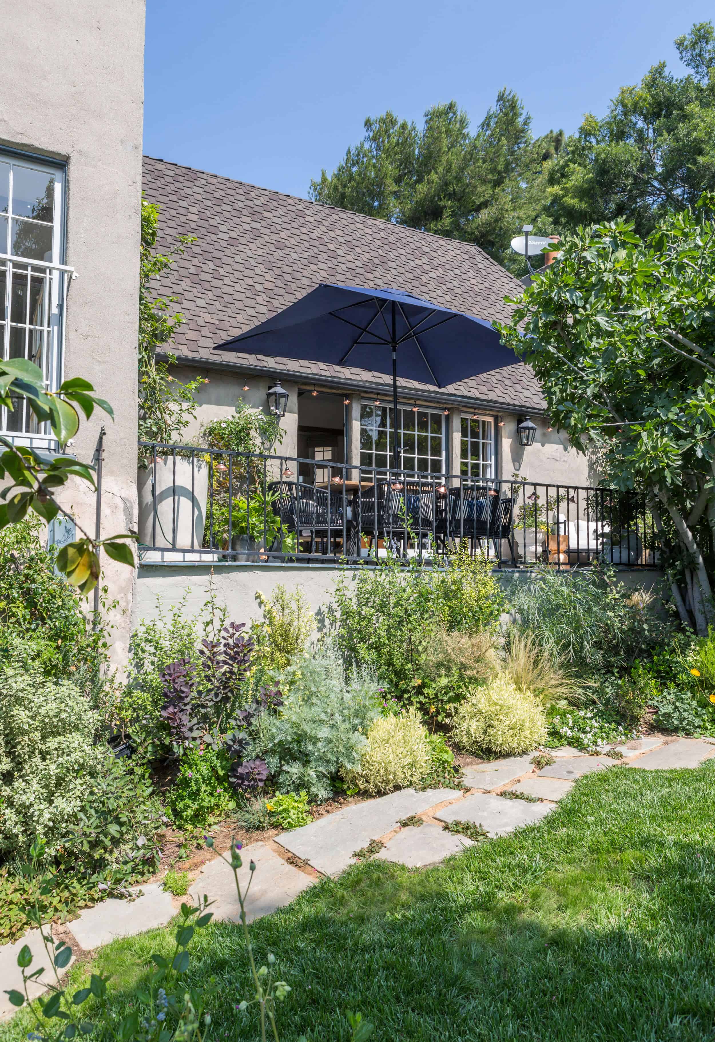 Emily-Henderson-Backyard-591