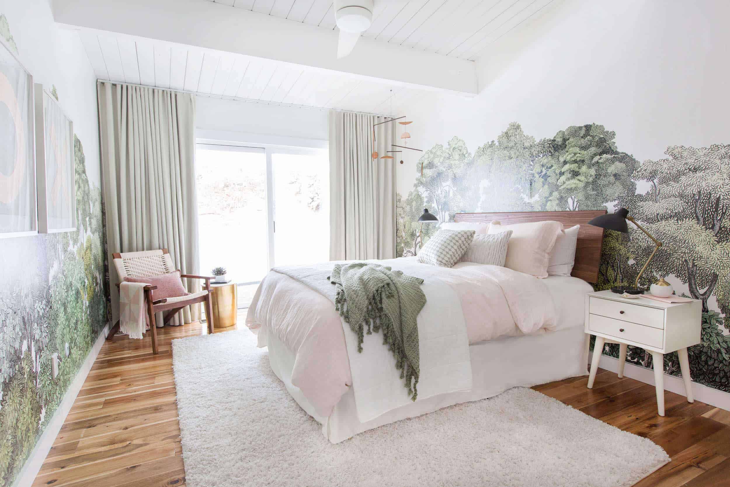 Emily-Henderson_Staging-to-Sell_Guest-Room_Light_Natural_Floral_2_Edited