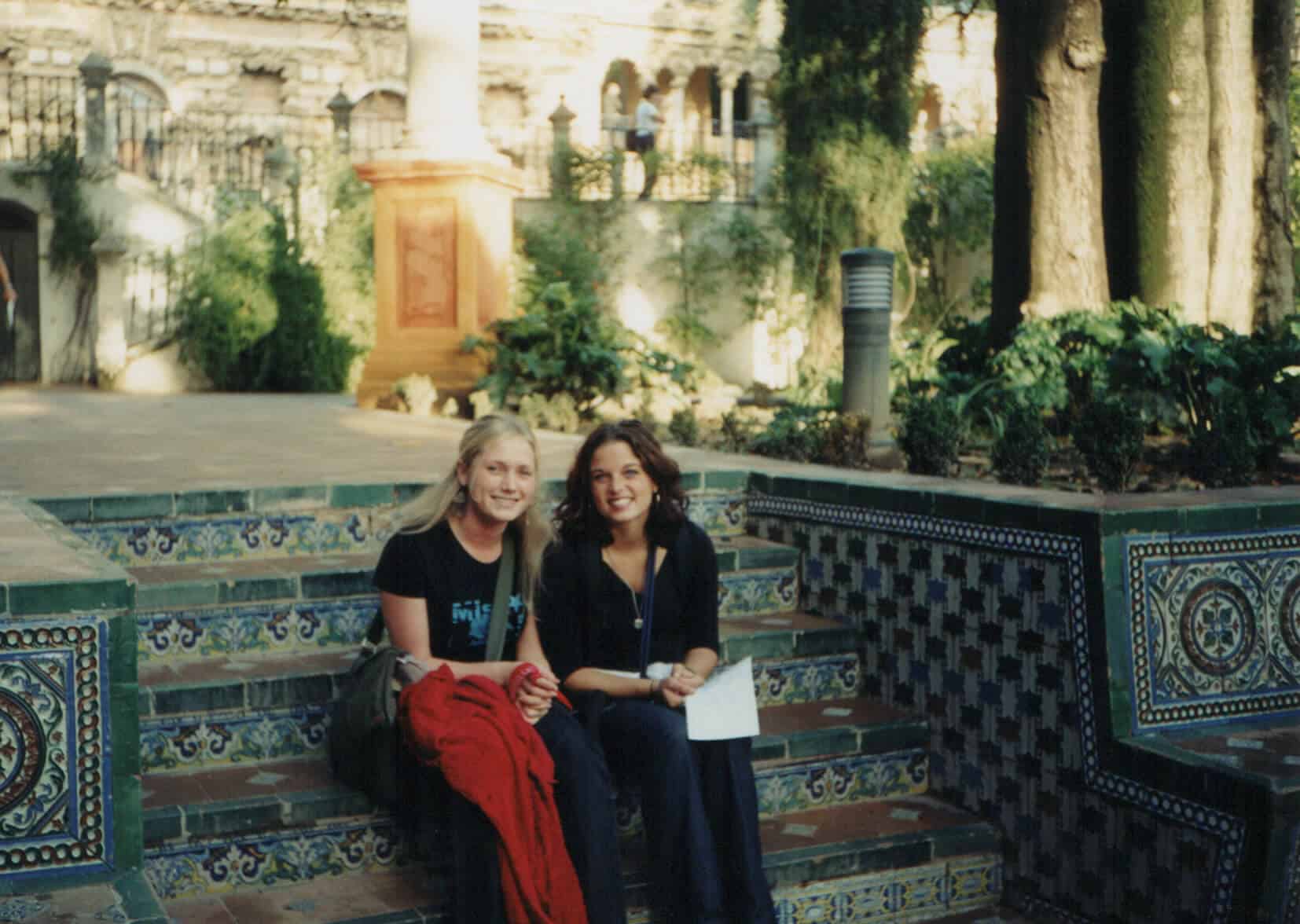 Advice To My 20 Year Old Self Travel Cheaply