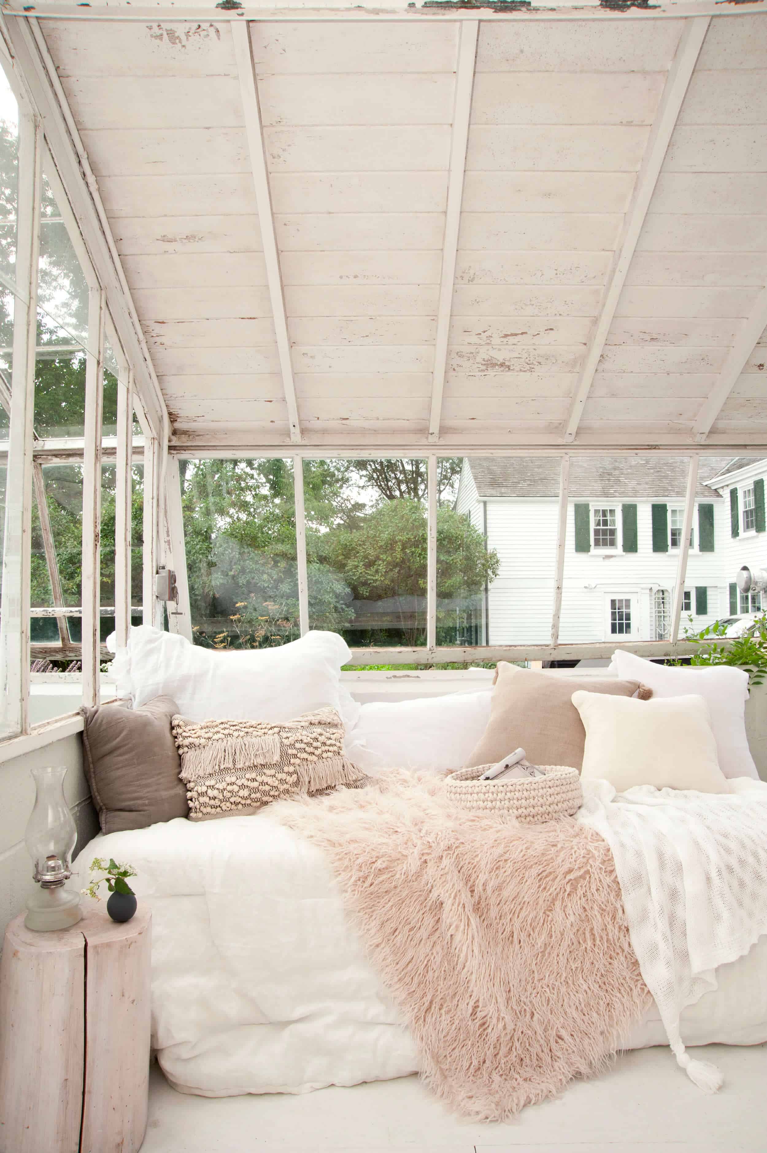 Emily Henderson Samsung The Frame My Scandinavian Home Greenhouse Edited 68 1
