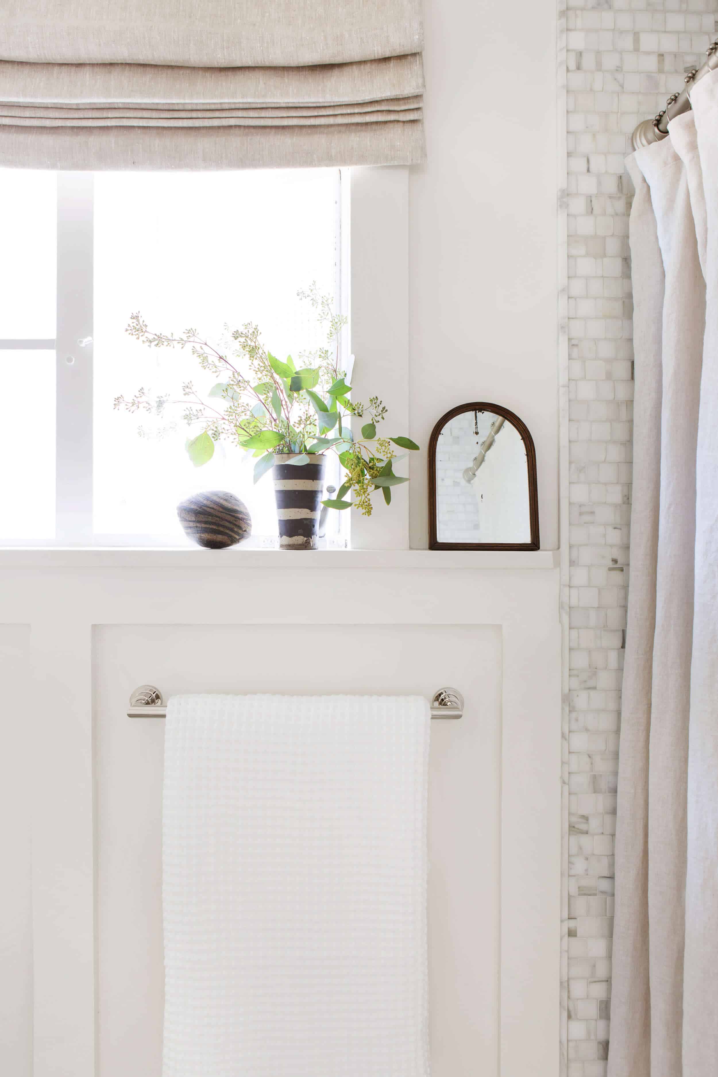 Emily Henderson Parachute Bathroom4