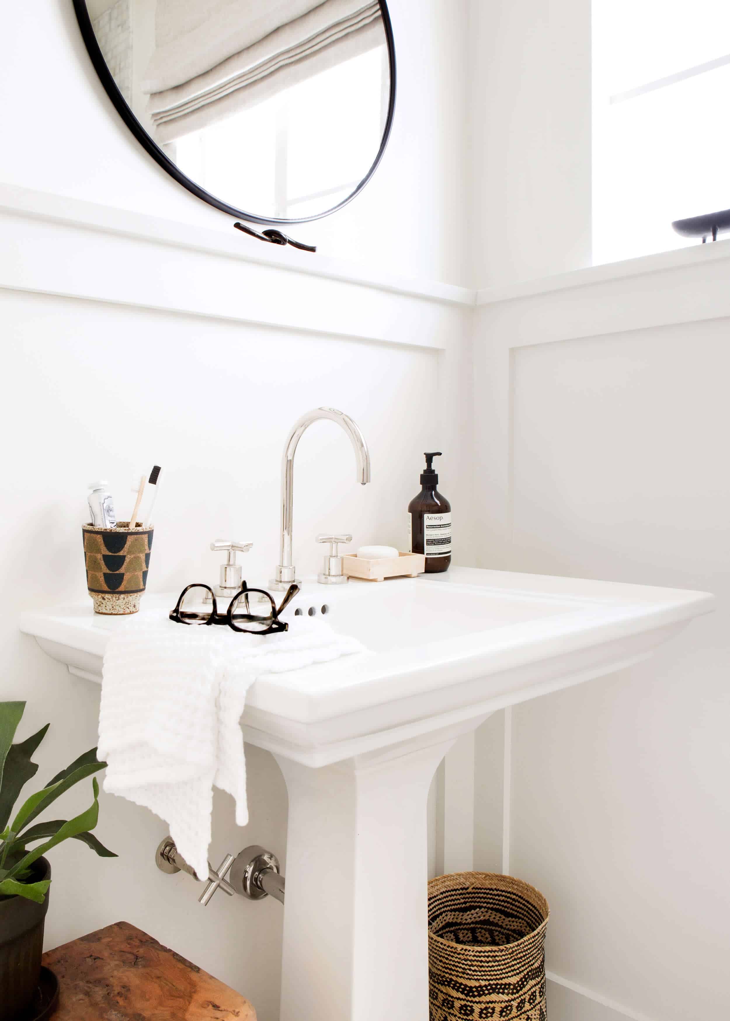 Emily Henderson Parachute Bathroom5
