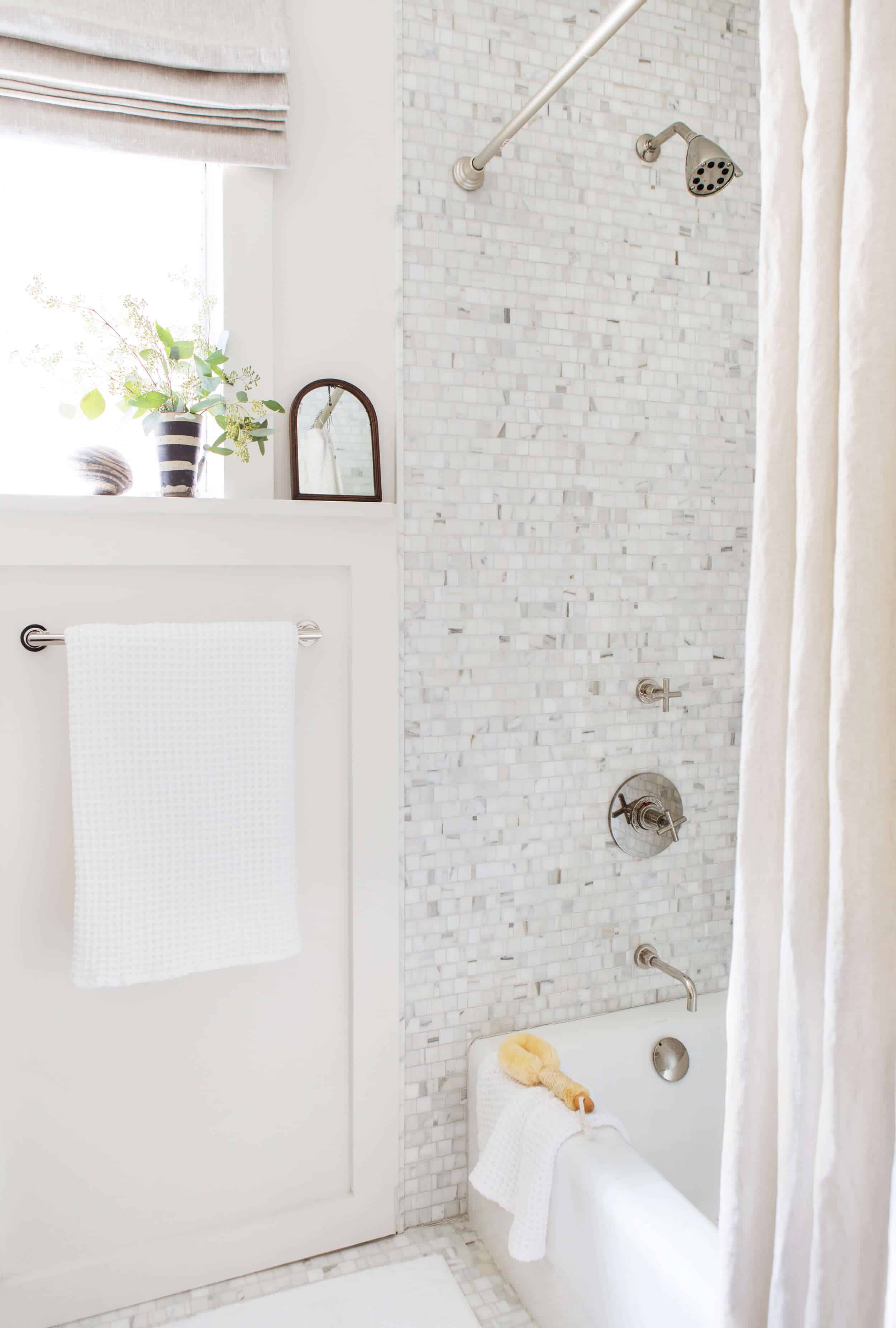 Emily Henderson Parachute Bathroom9