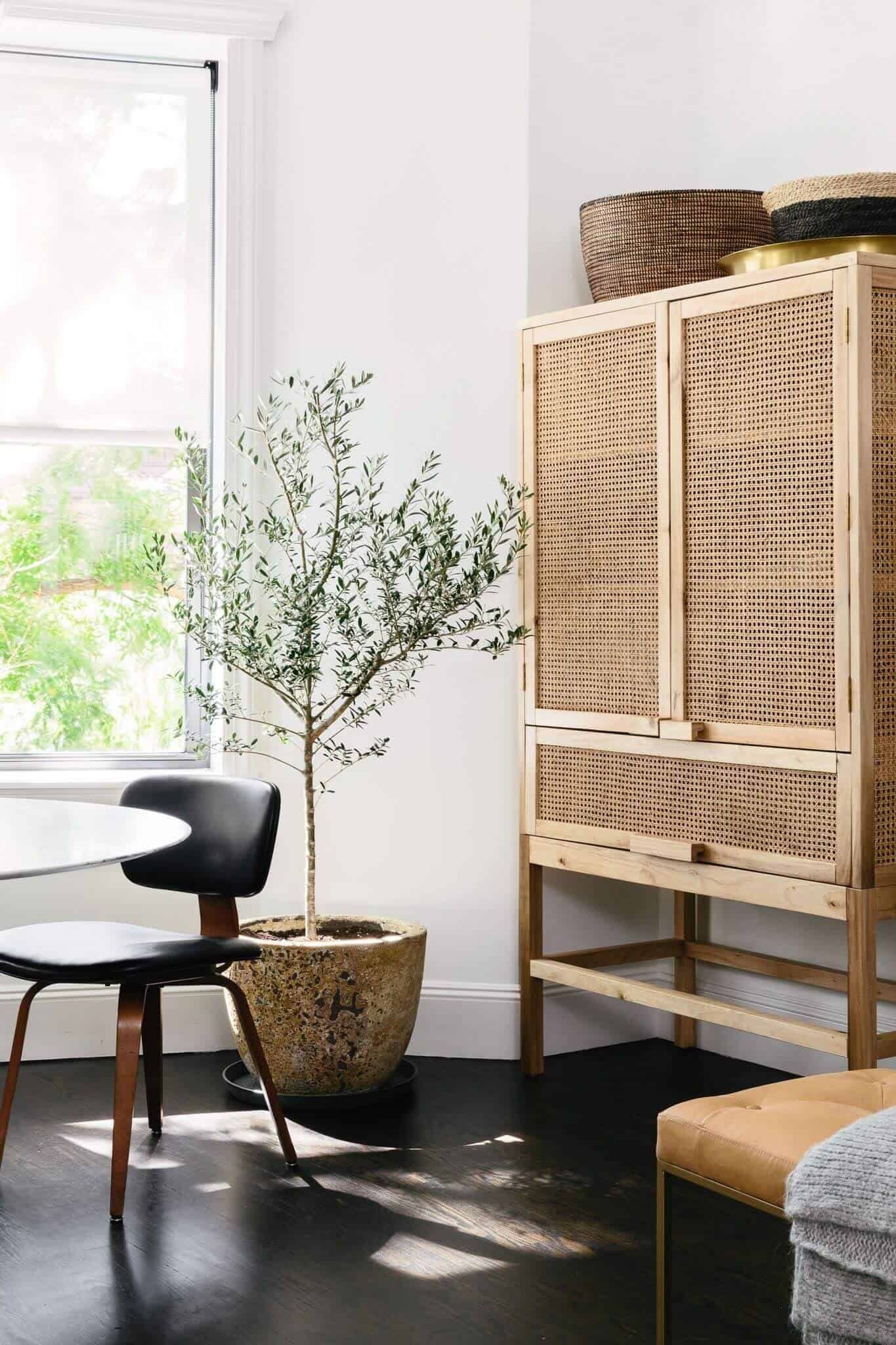 Emily Henderson Roundup Hutch Curio Cabinet Glass Cabinet Display Cabinet Storage 5