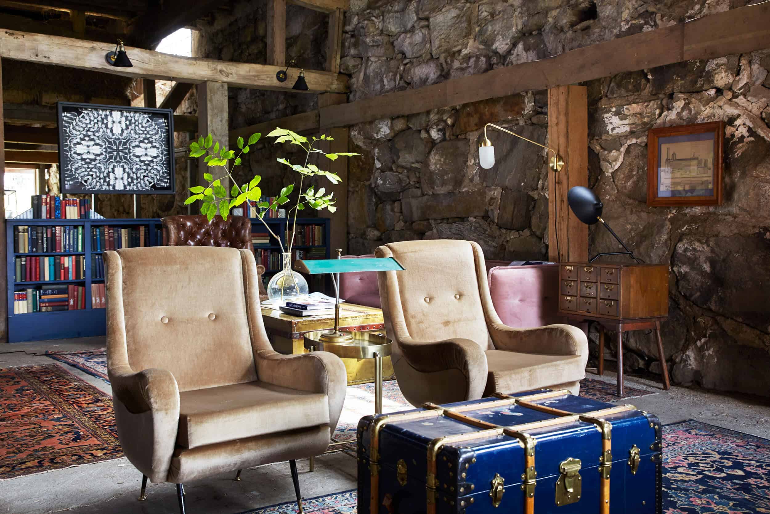 Henderson Samsung The Frame Louise Roe The Barn 44