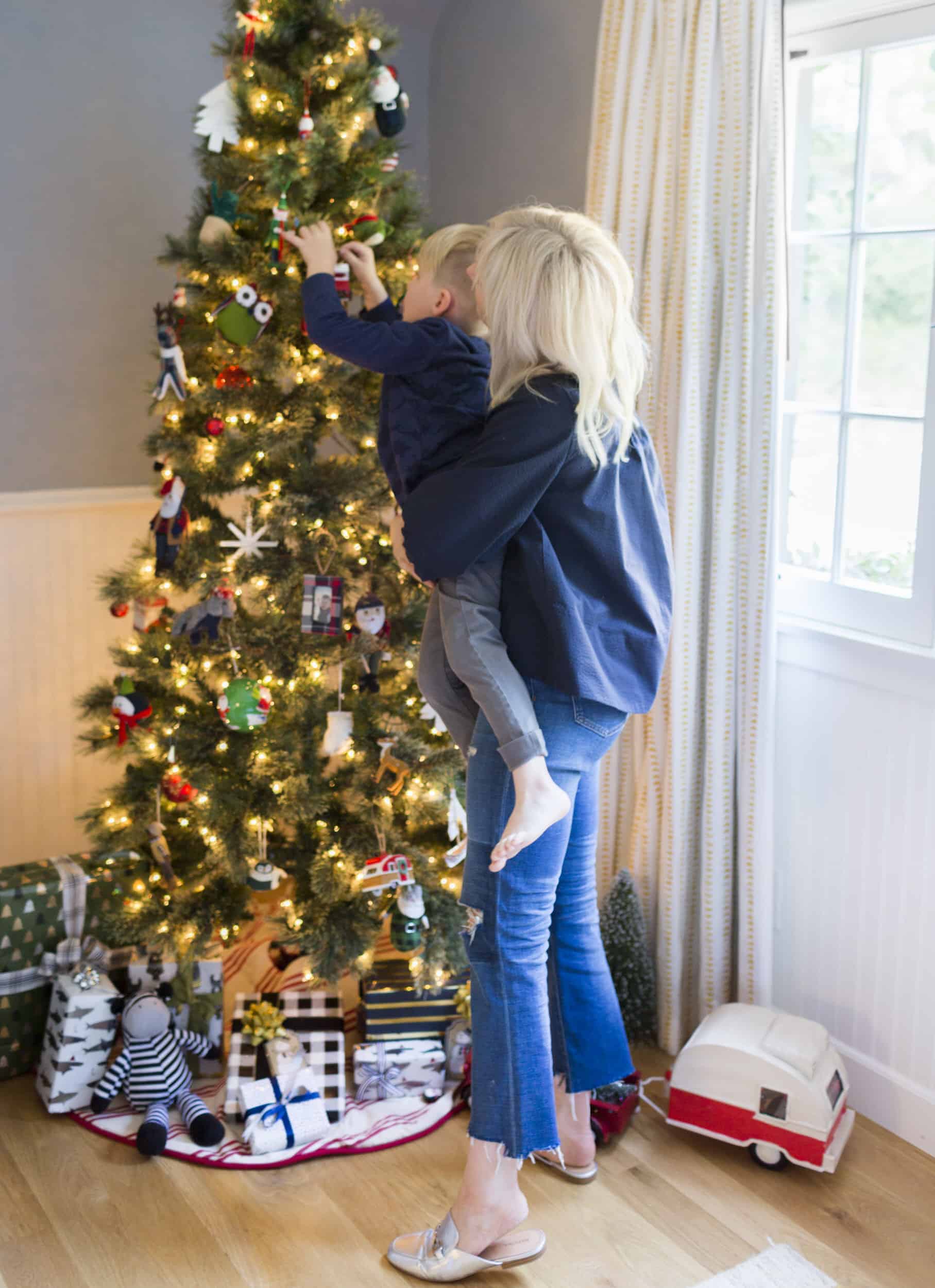 Emily Henderson Christmas Decorating Little Boys Room 141