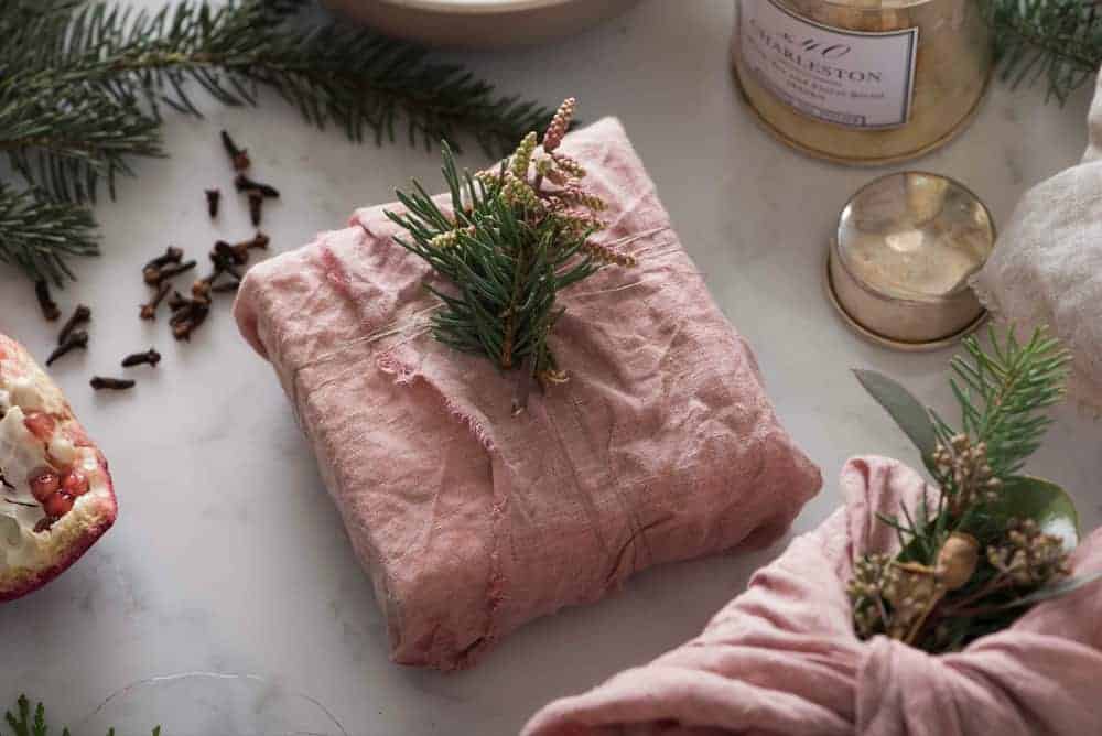Eyeswoon Simoneleblanc Athenacalderone Holiday Gift3