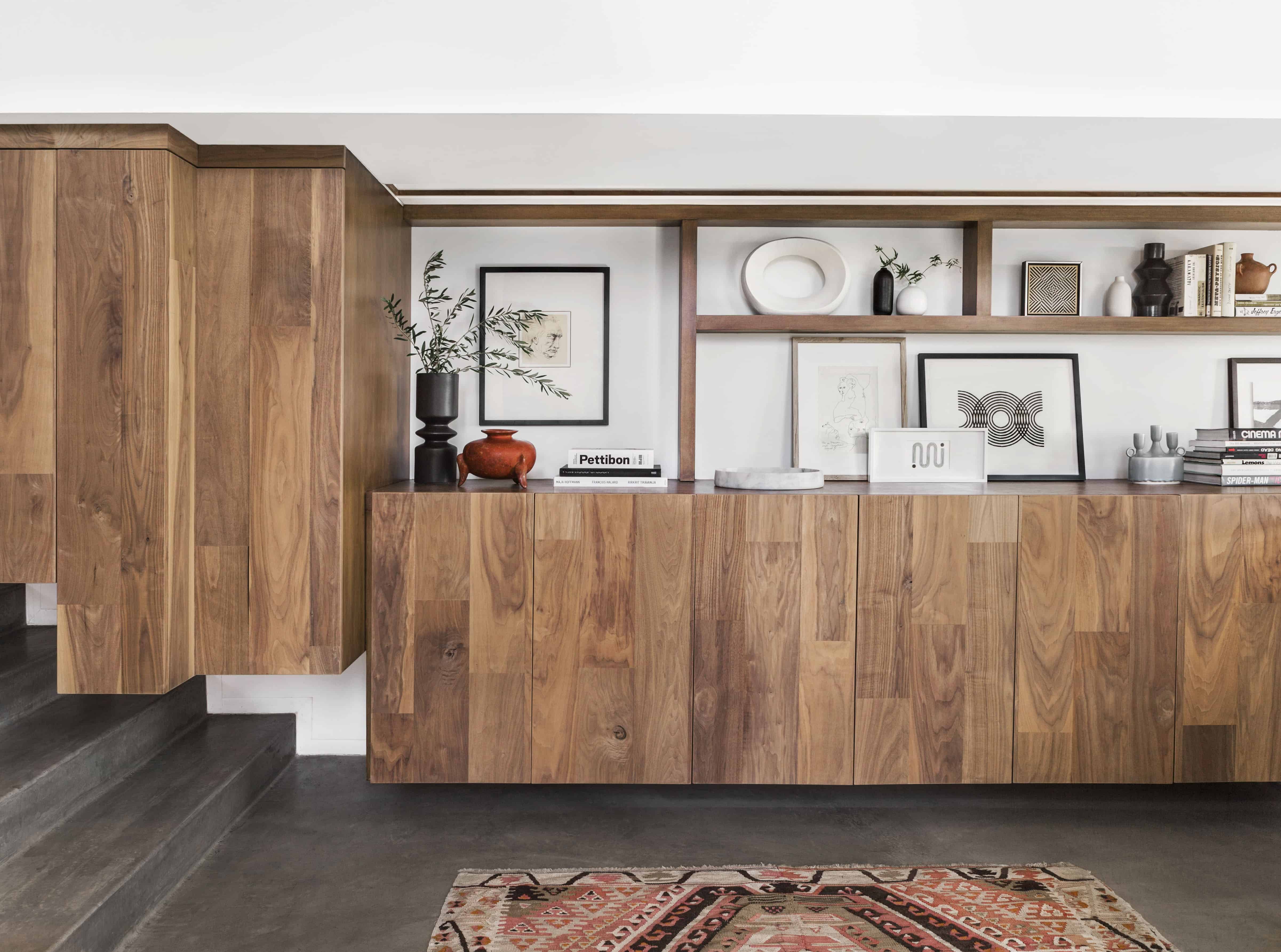 Emily Henderson Corbette Crypton 70s Modern Organic Entry Way 21