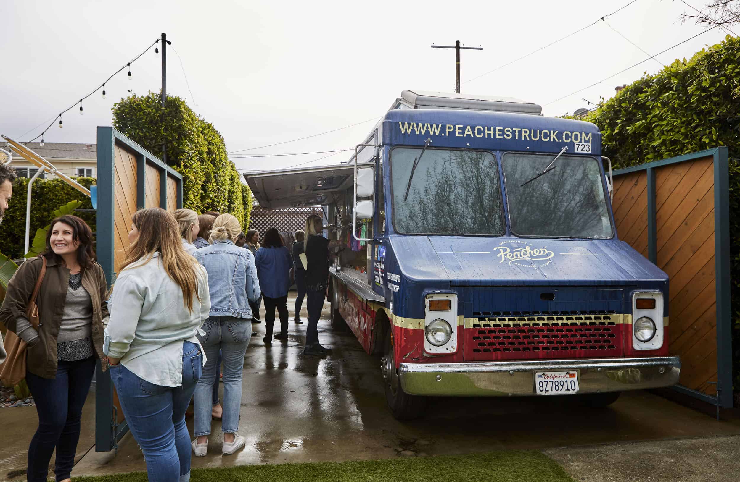 Peaches Bbq Truck Event