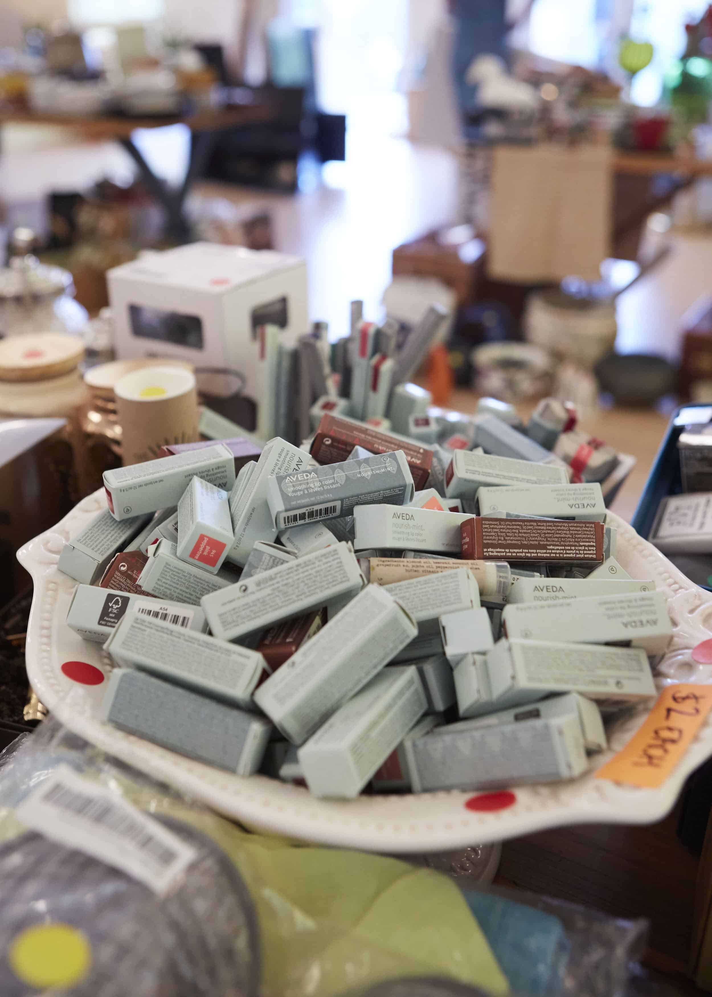 The Establishment La Aveda Donation