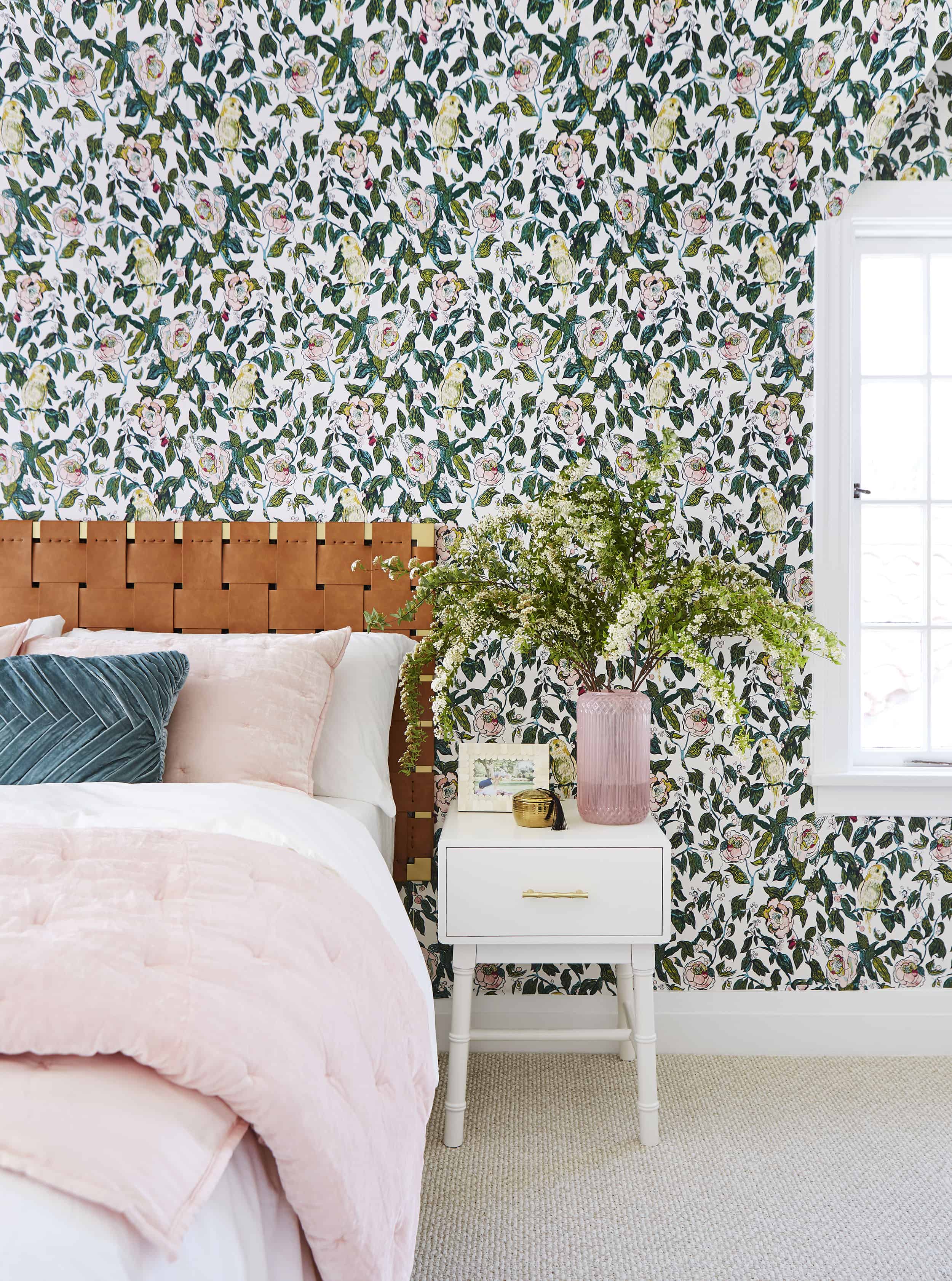 Easy To Use Peel And Stick Temporary Wallpaper1