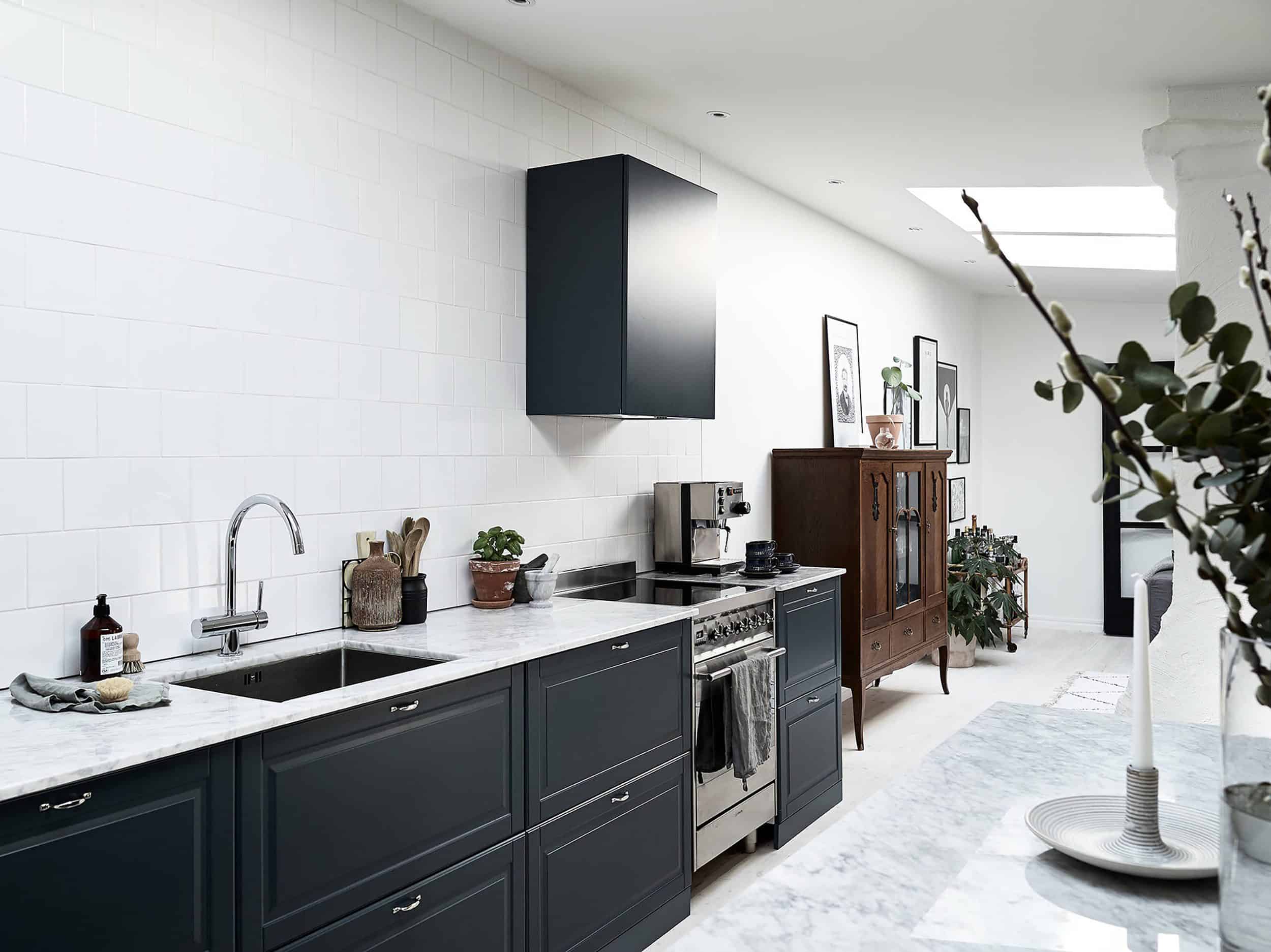 Traditional Black Kitchen No Upper Cabinets