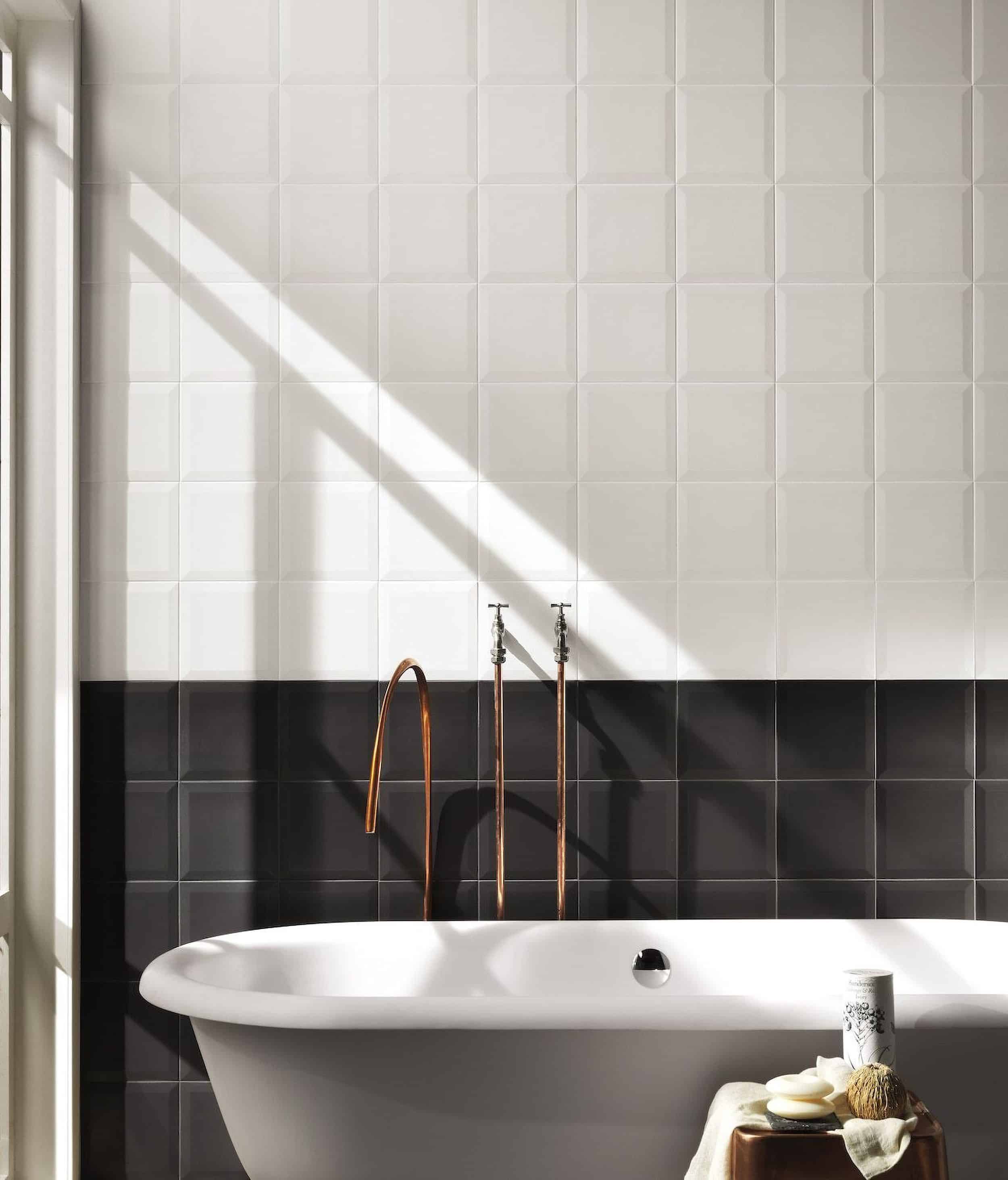 Modern Bathroom Black and White Tiles