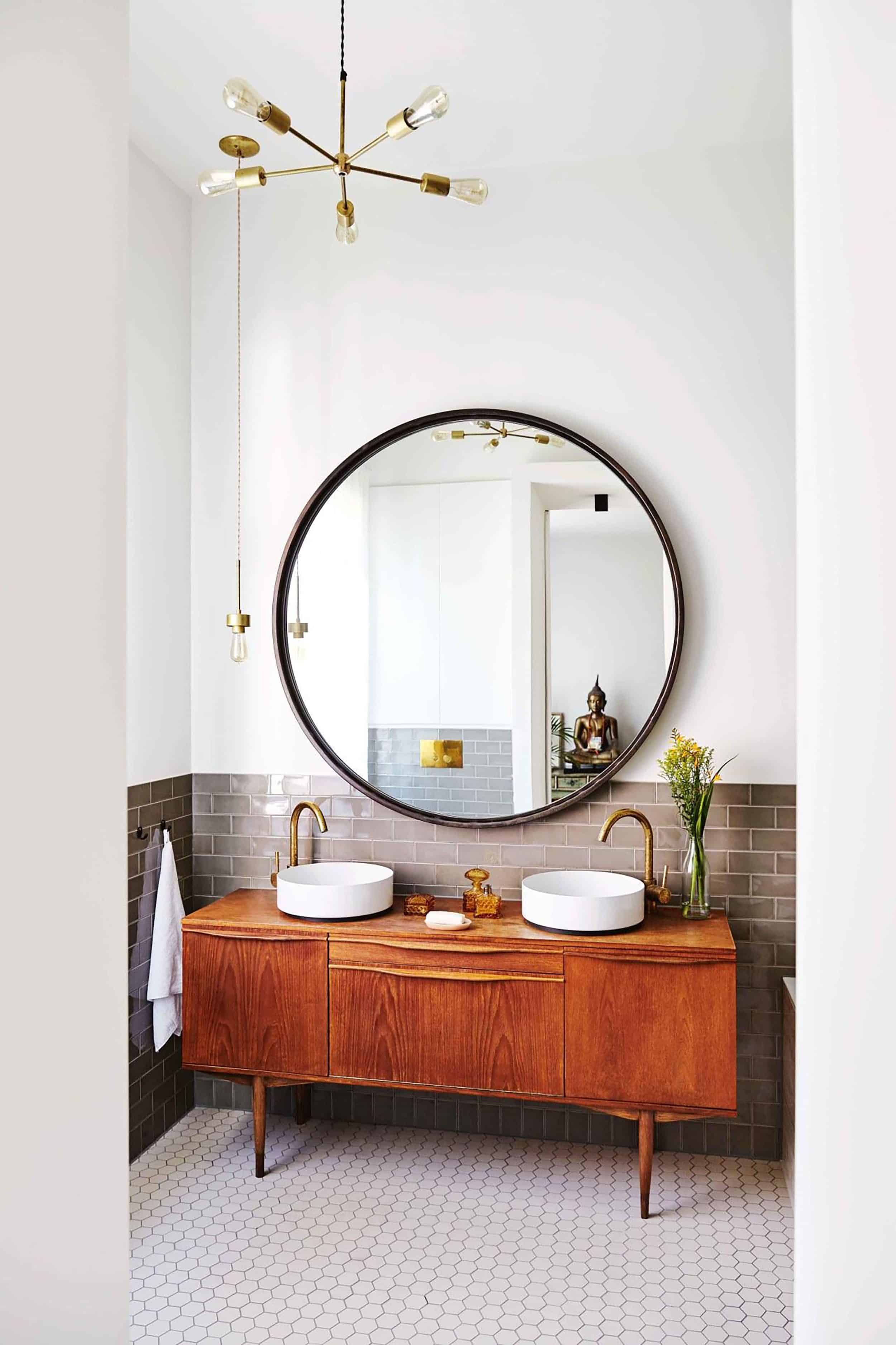 Round Mirror 2 Vessels 2