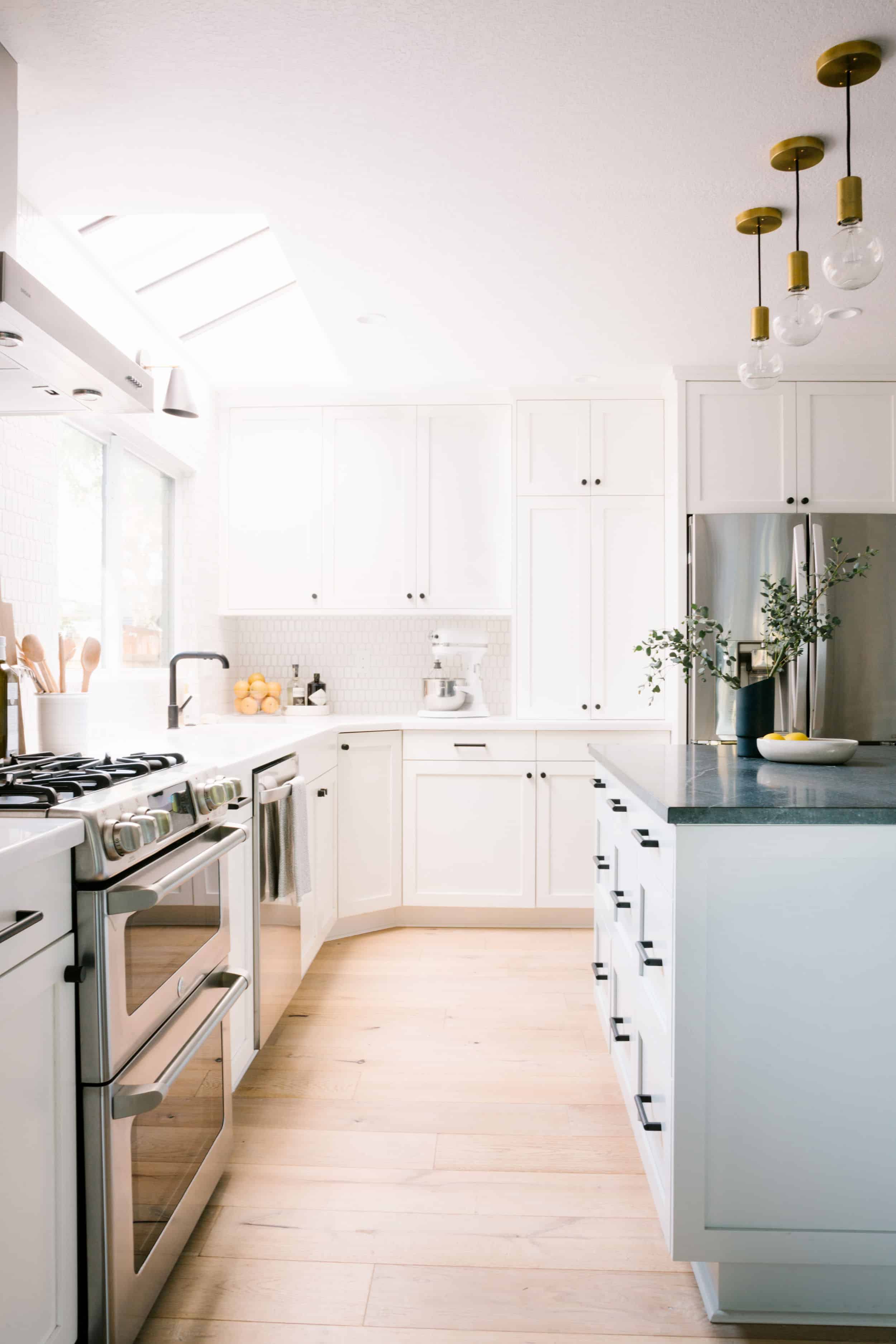 Samantha Gluck Emily Henderson Bright Traditional Kitchen1