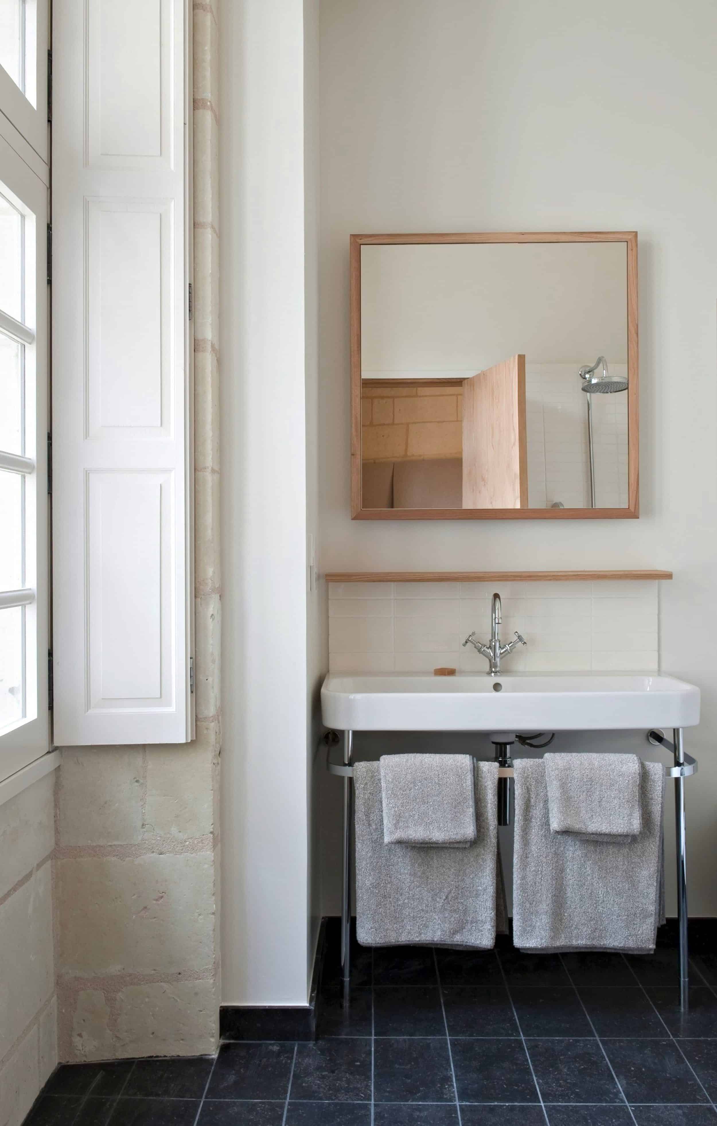 Powder Room Open Vanity