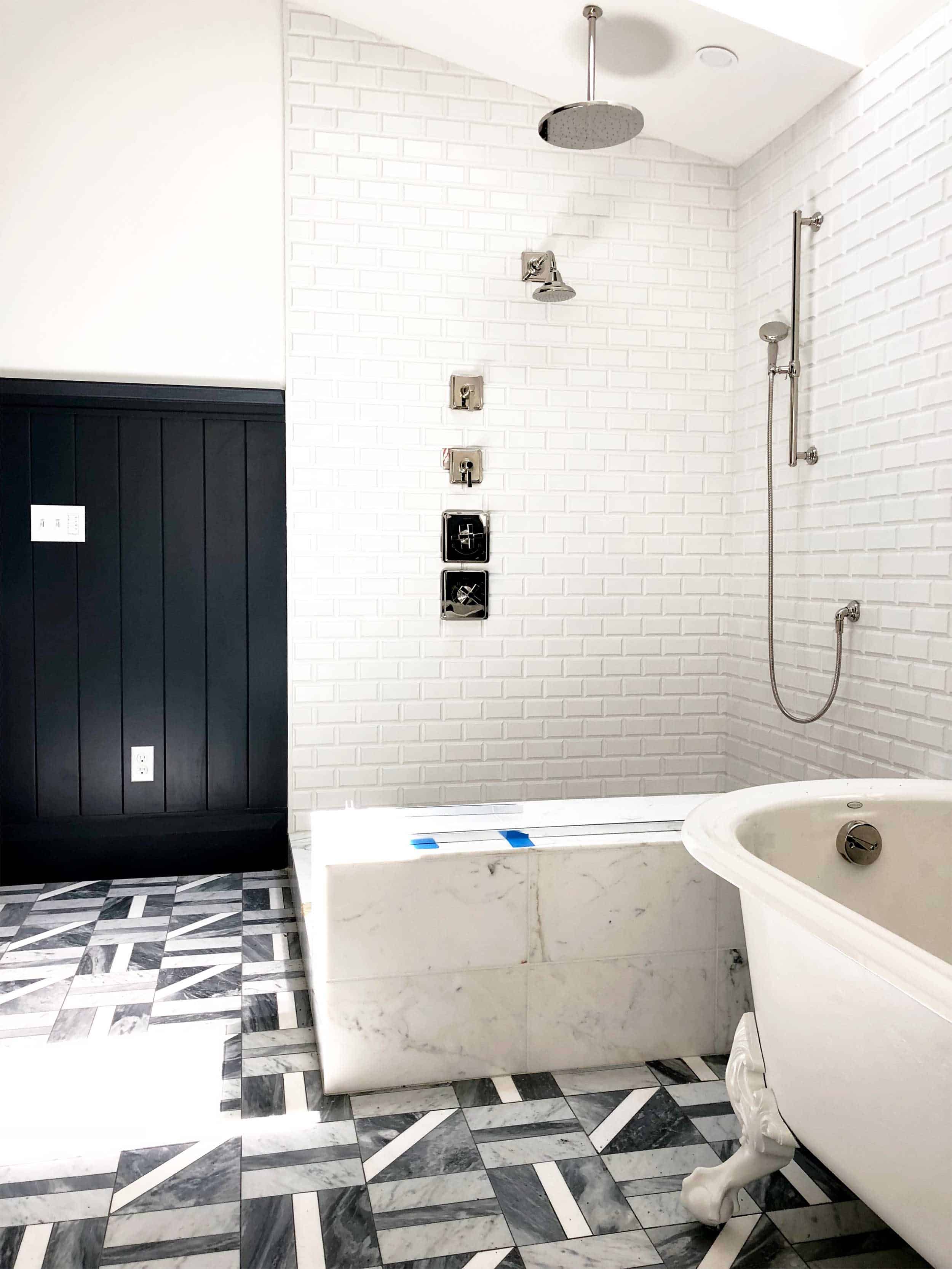Bathroom Subway Tile Clawfoot Tub