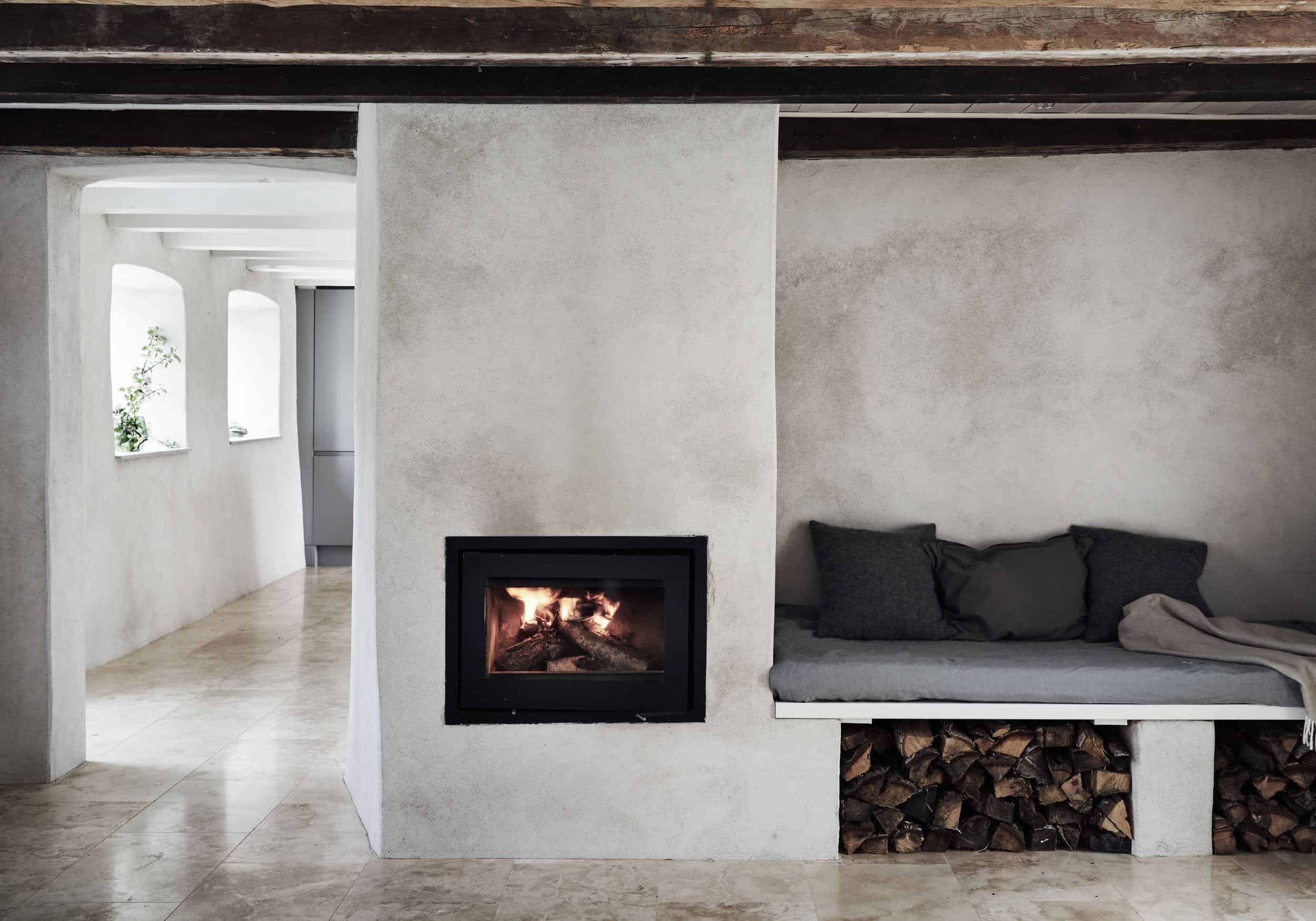 Emily Henderson Mountain Fixer Upper Family Room Fireplace Inspiration 8
