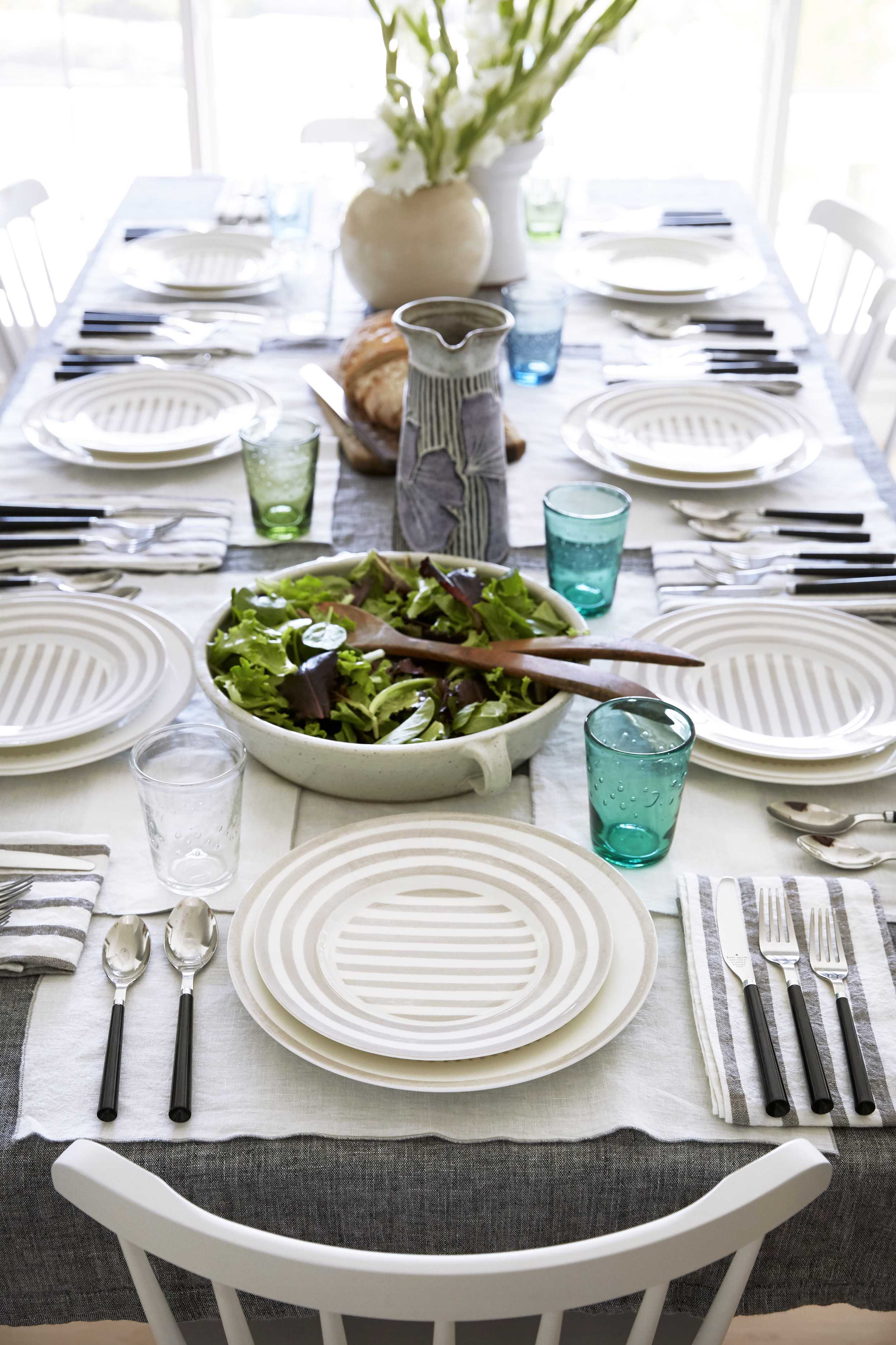 Dining Room Details 015