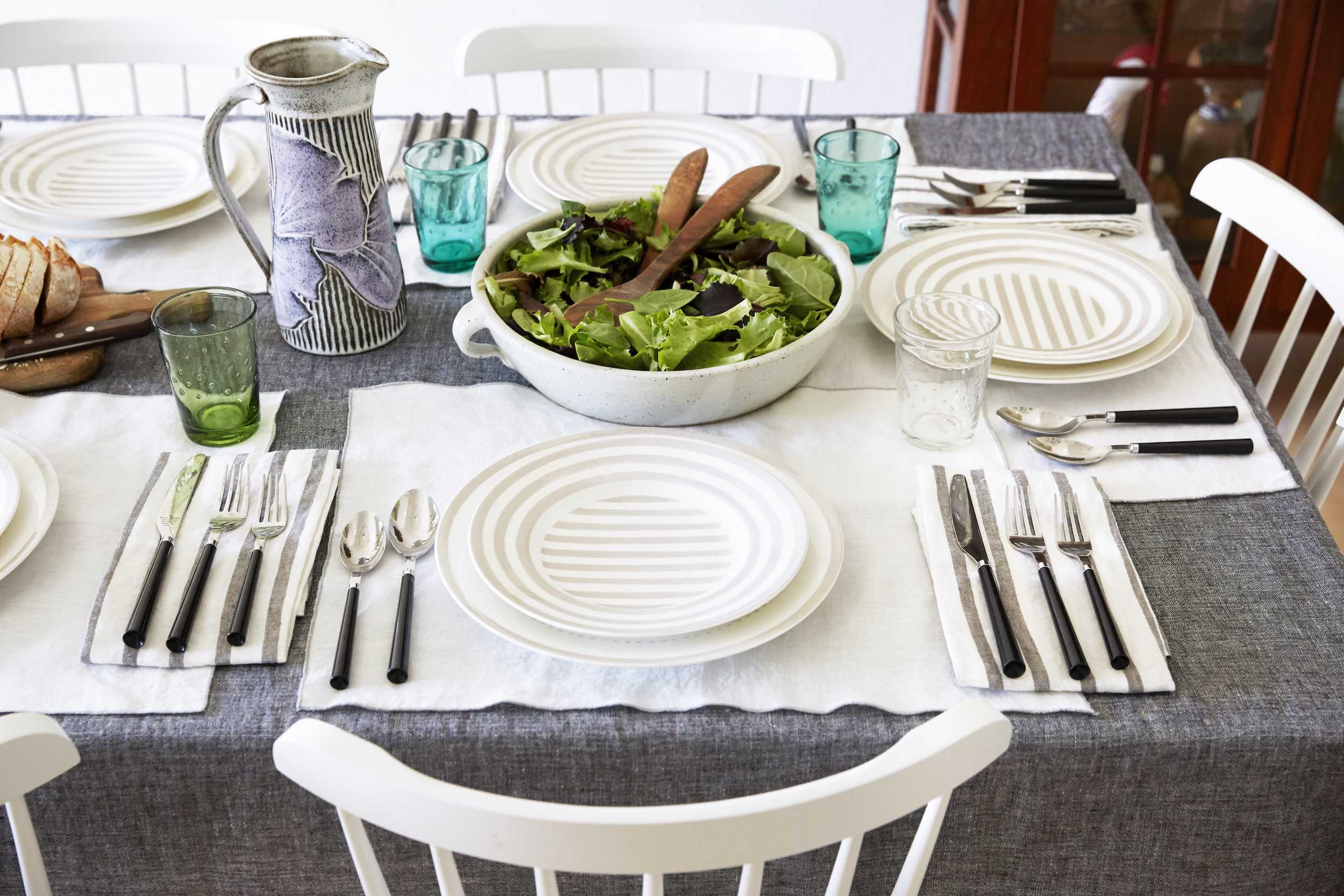 Dining Room Details 017