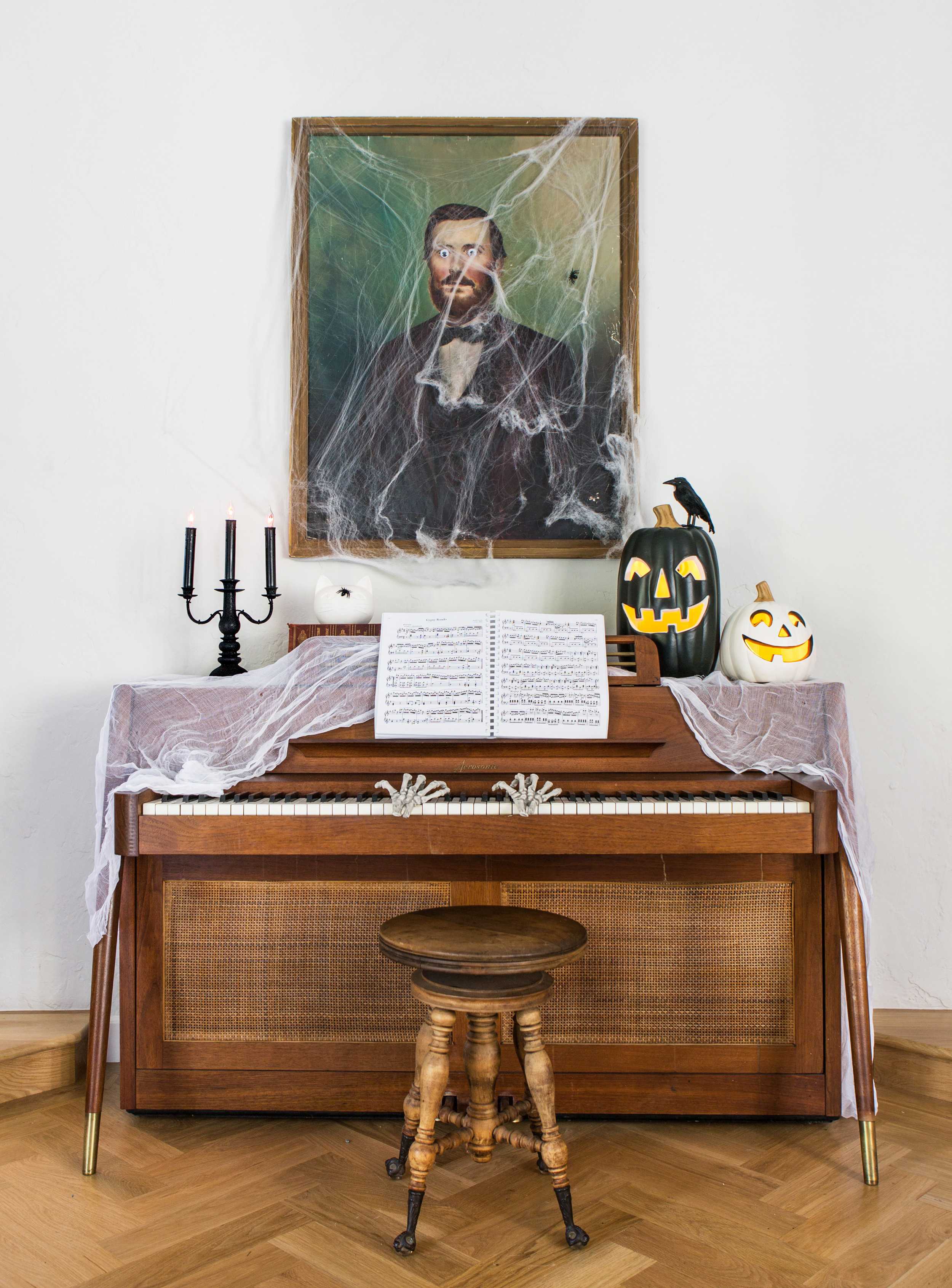 cheap Halloween decorations
