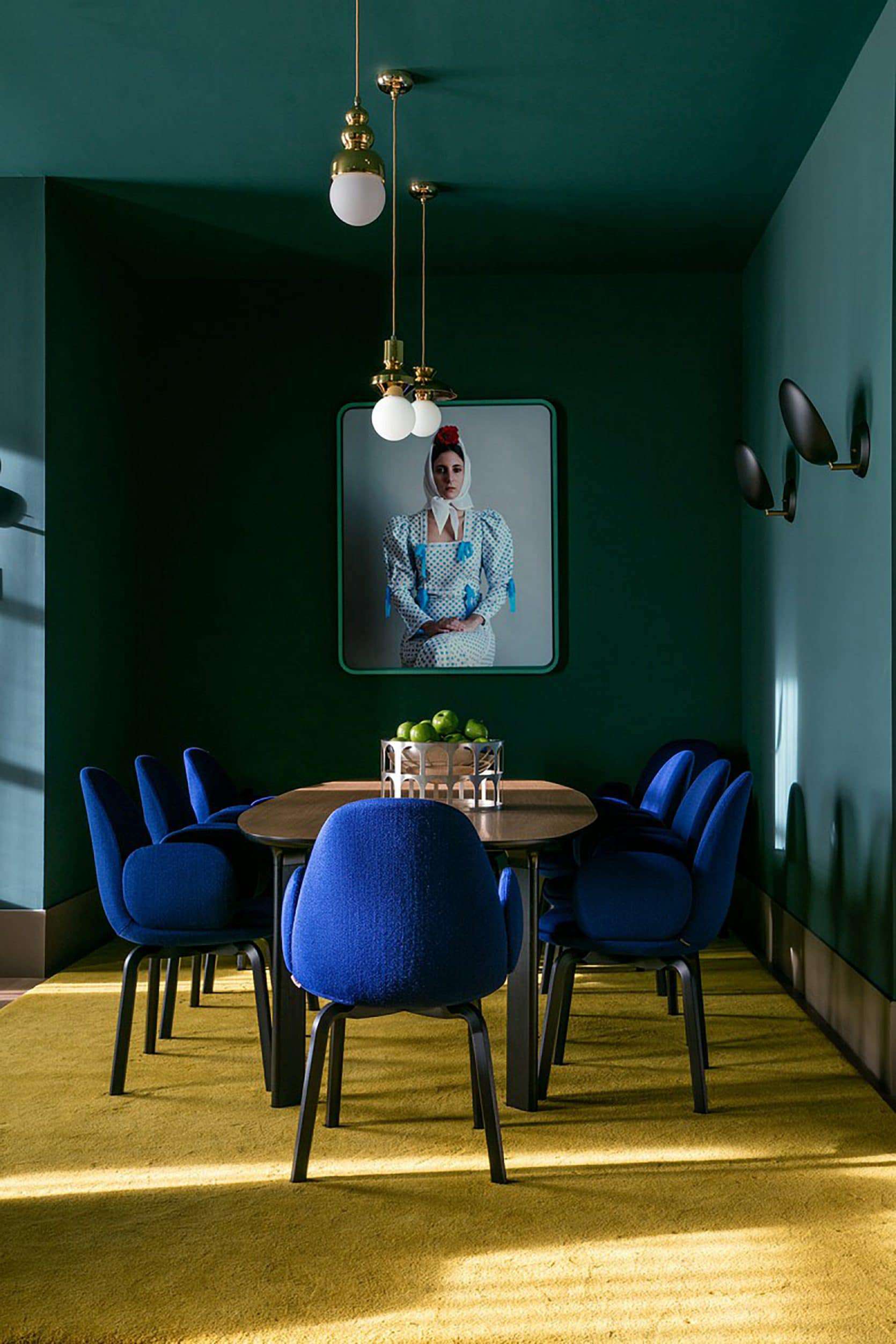 Dark Green Walls, Hayon Studio color trends 2018