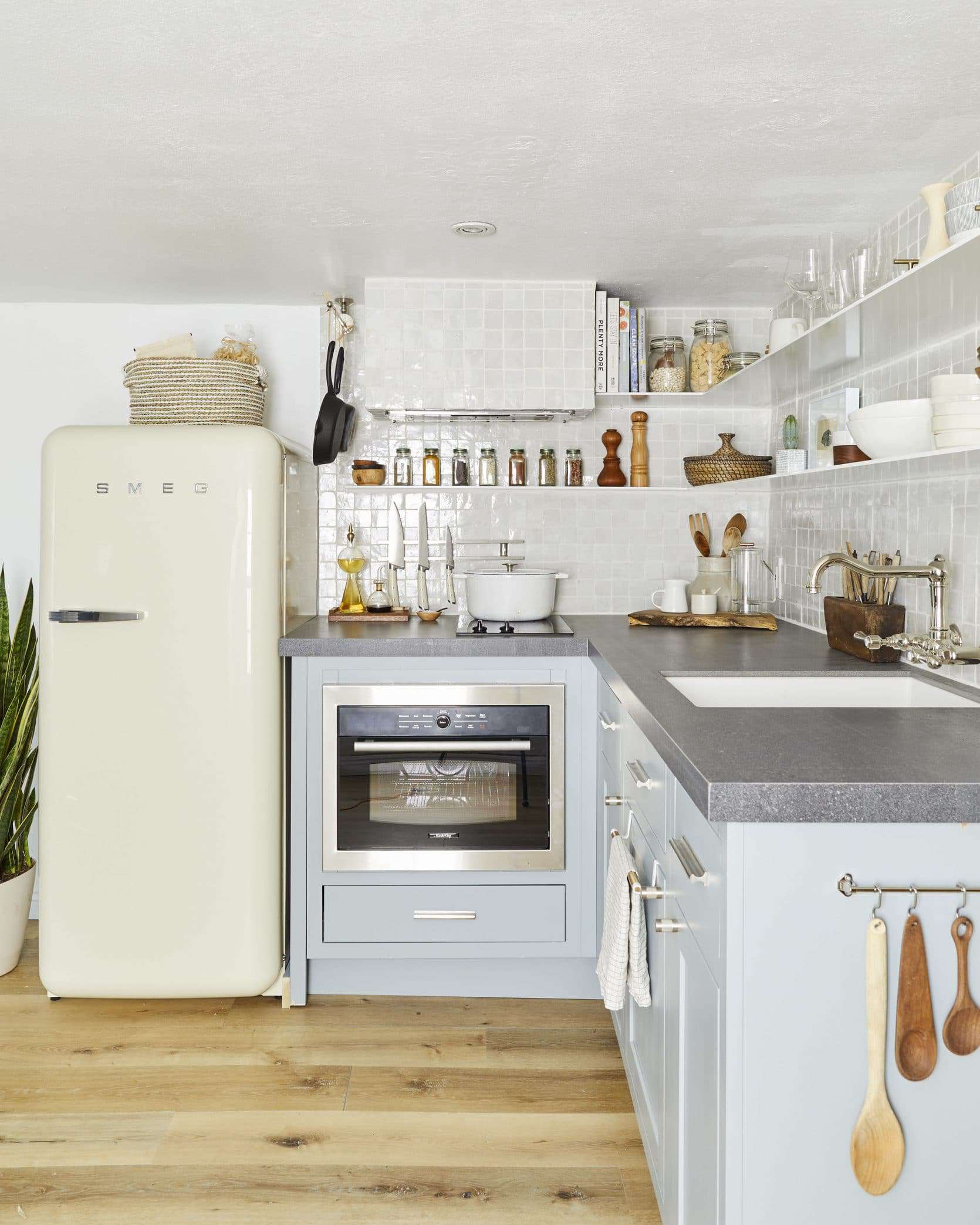 Ehd 190123 Velinda Small Space Kitchen0654