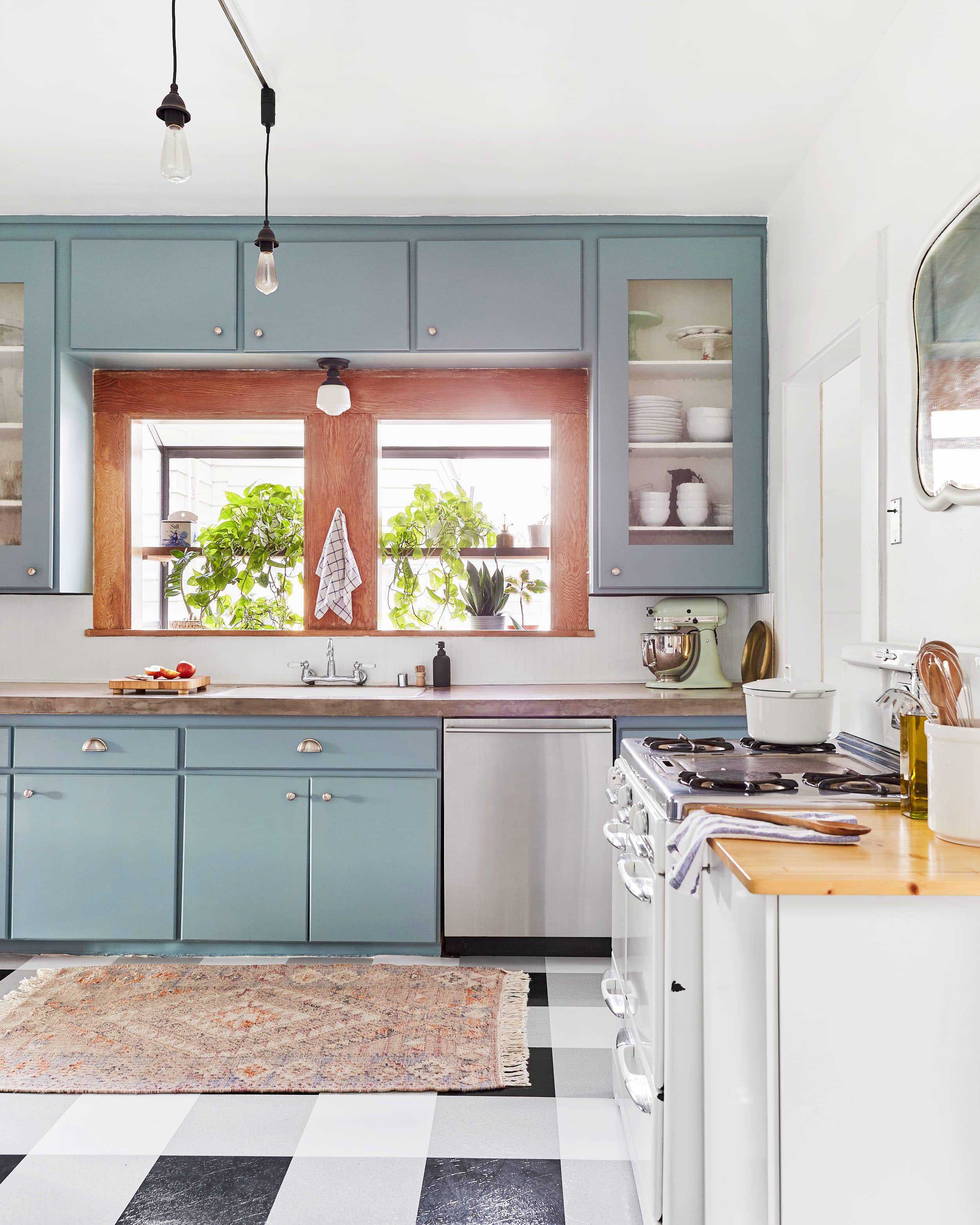 Emily Henderson Golden Hive House Tour 22