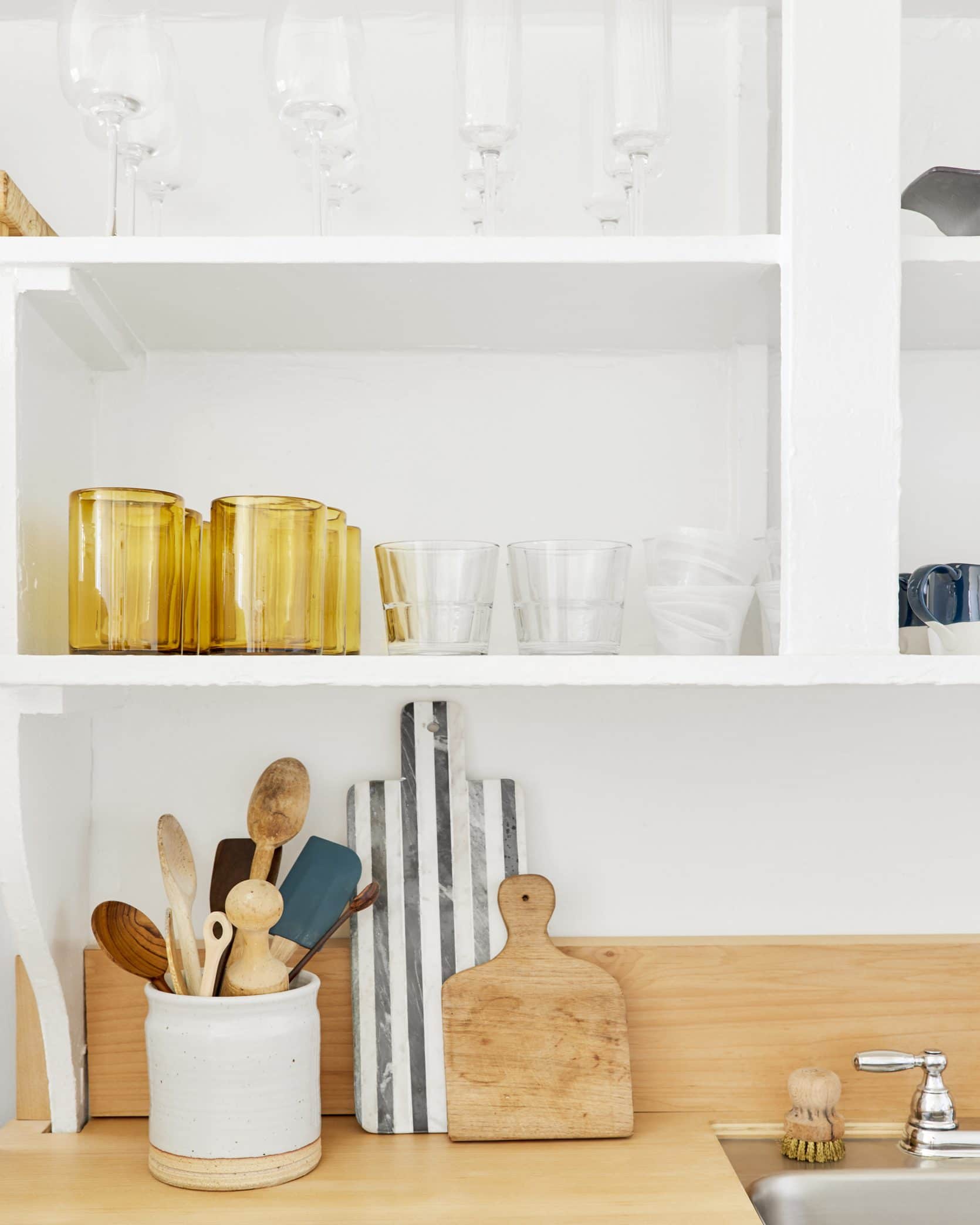 Emily Henderson rental kitchen ideas