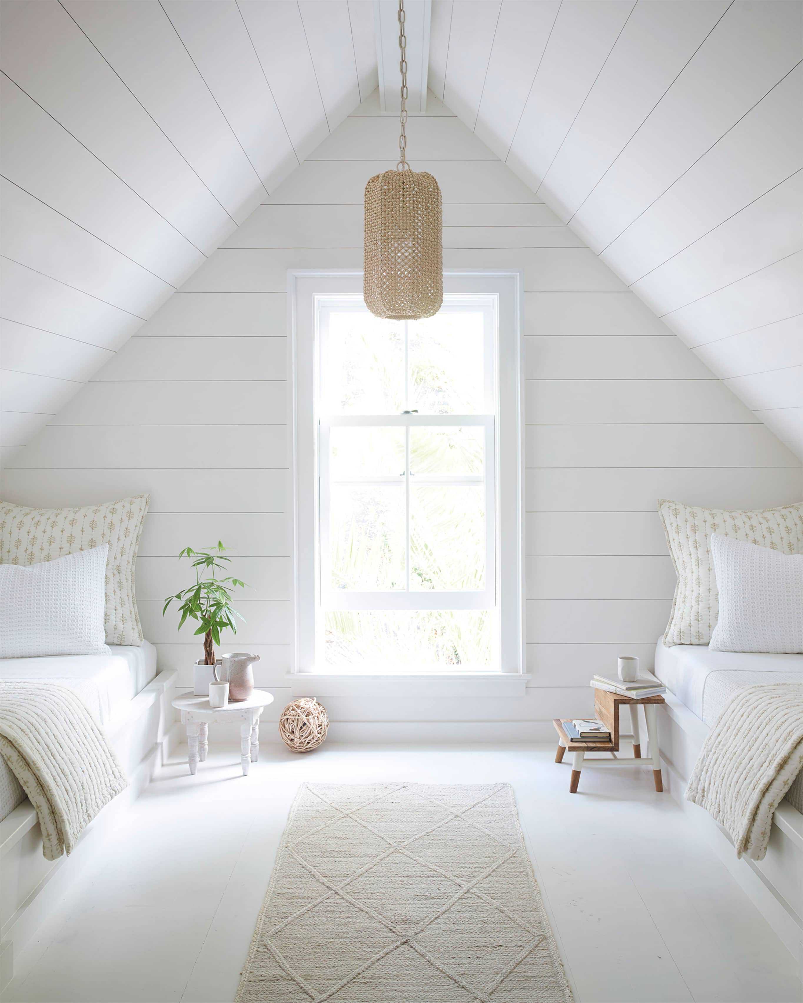 Bedroom Loft 97445 V3 Crop Base