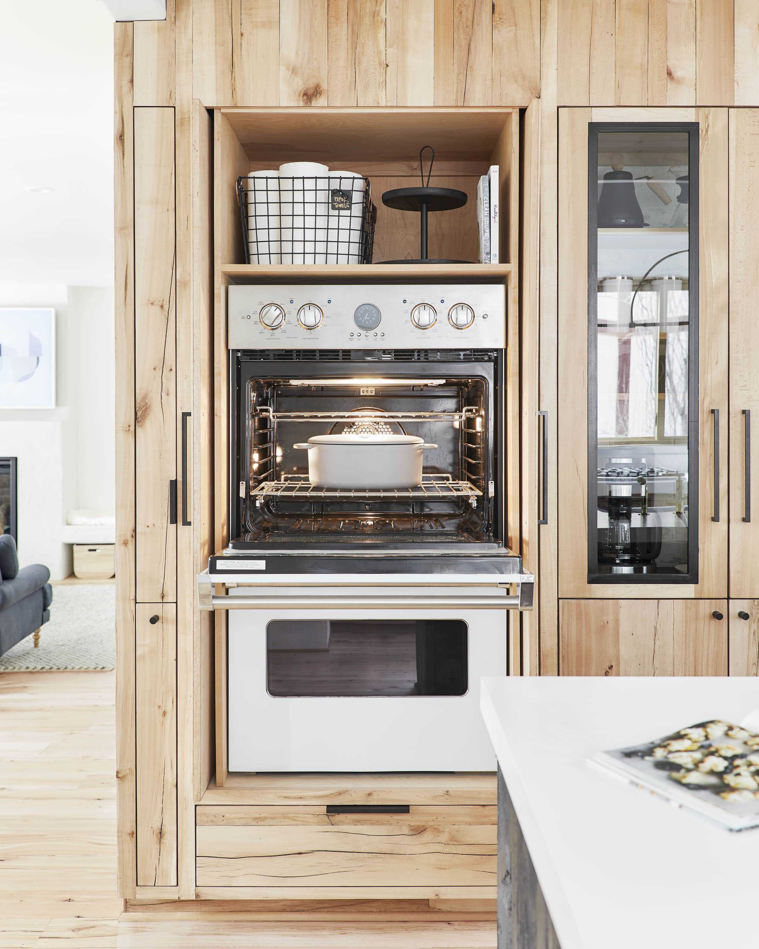 Emily Henderson viking appliances4