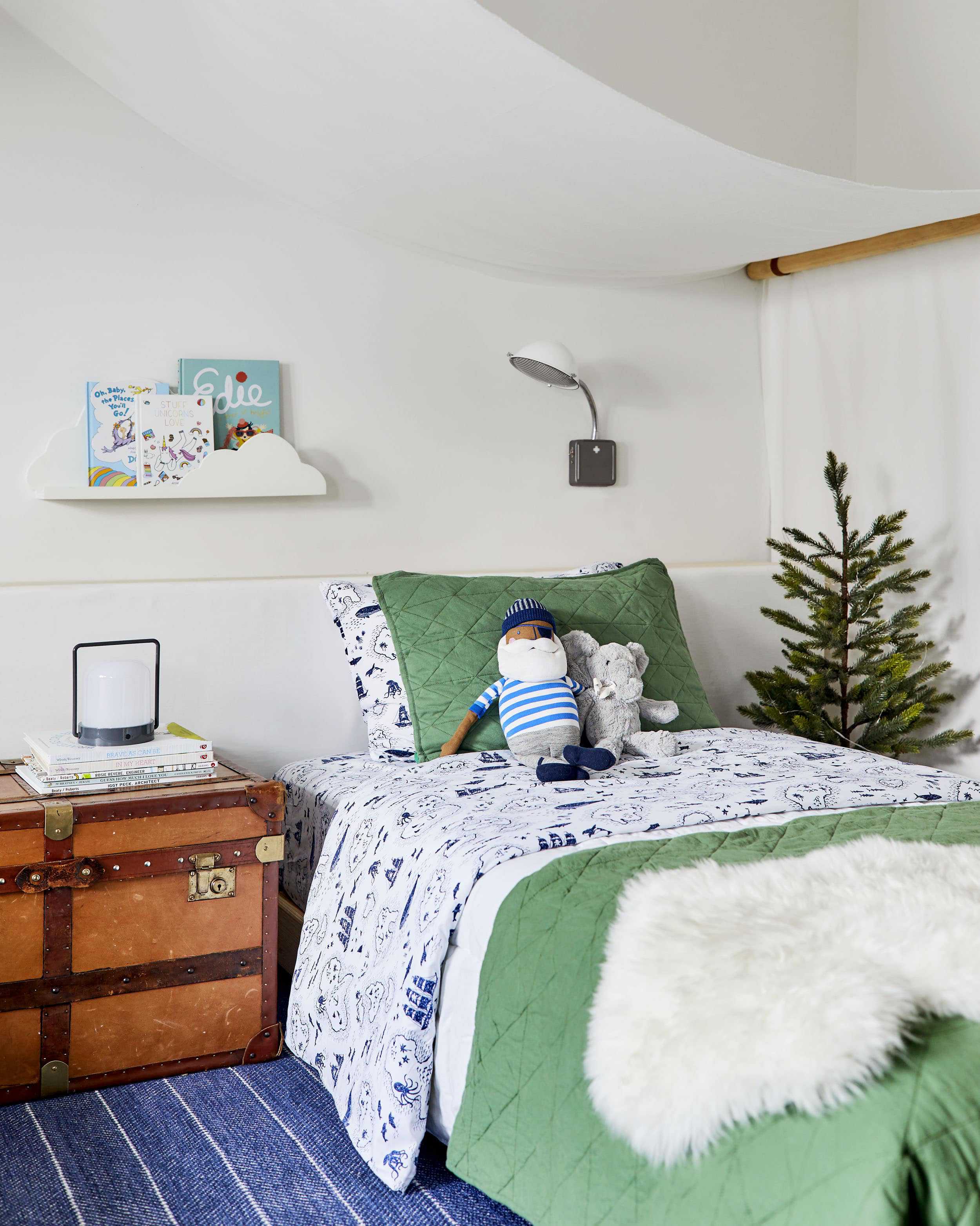 Emily Henderson Mountain Pillowfort Kids Room12