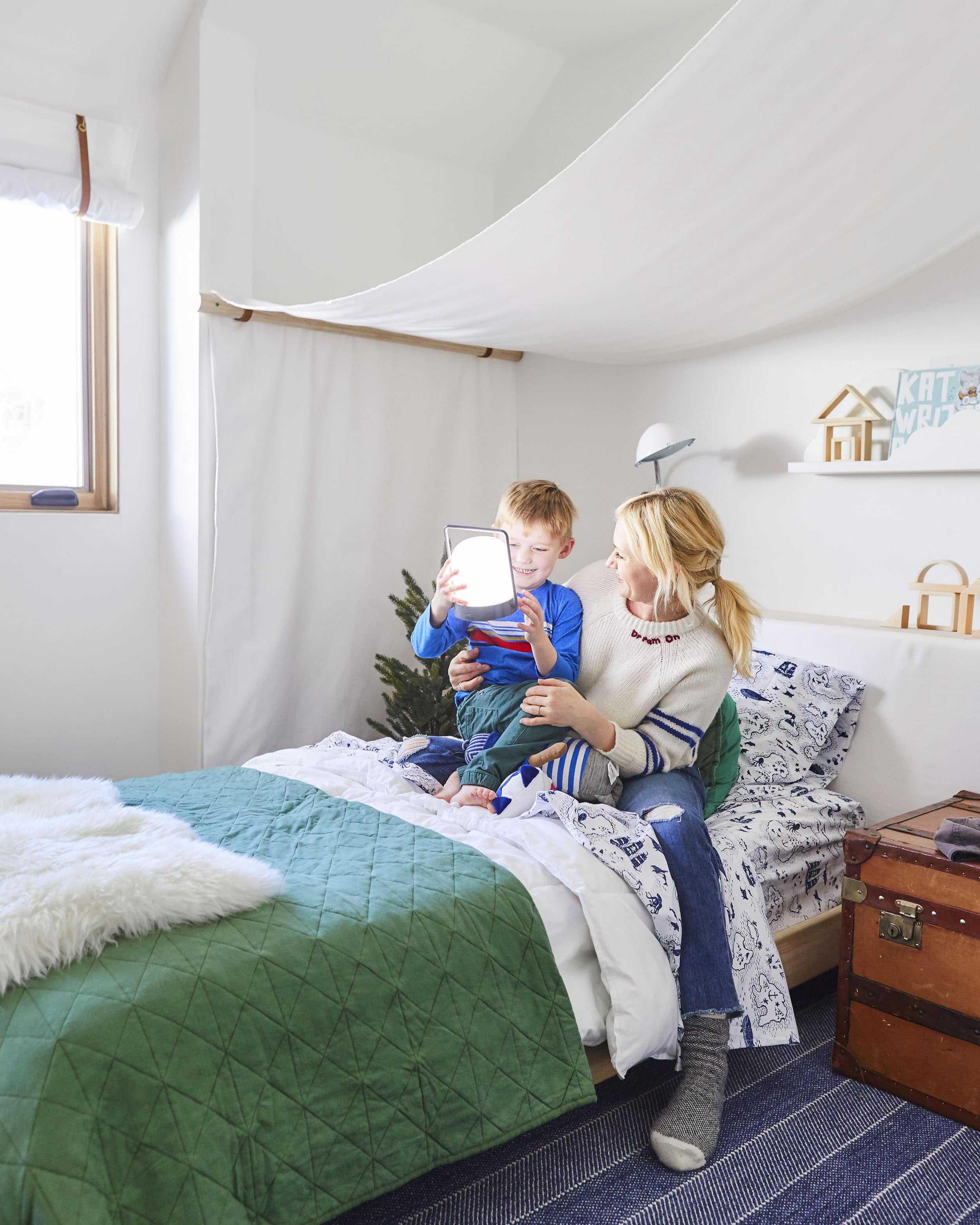 Emily Henderson Mountain Pillowfort Kids Room24