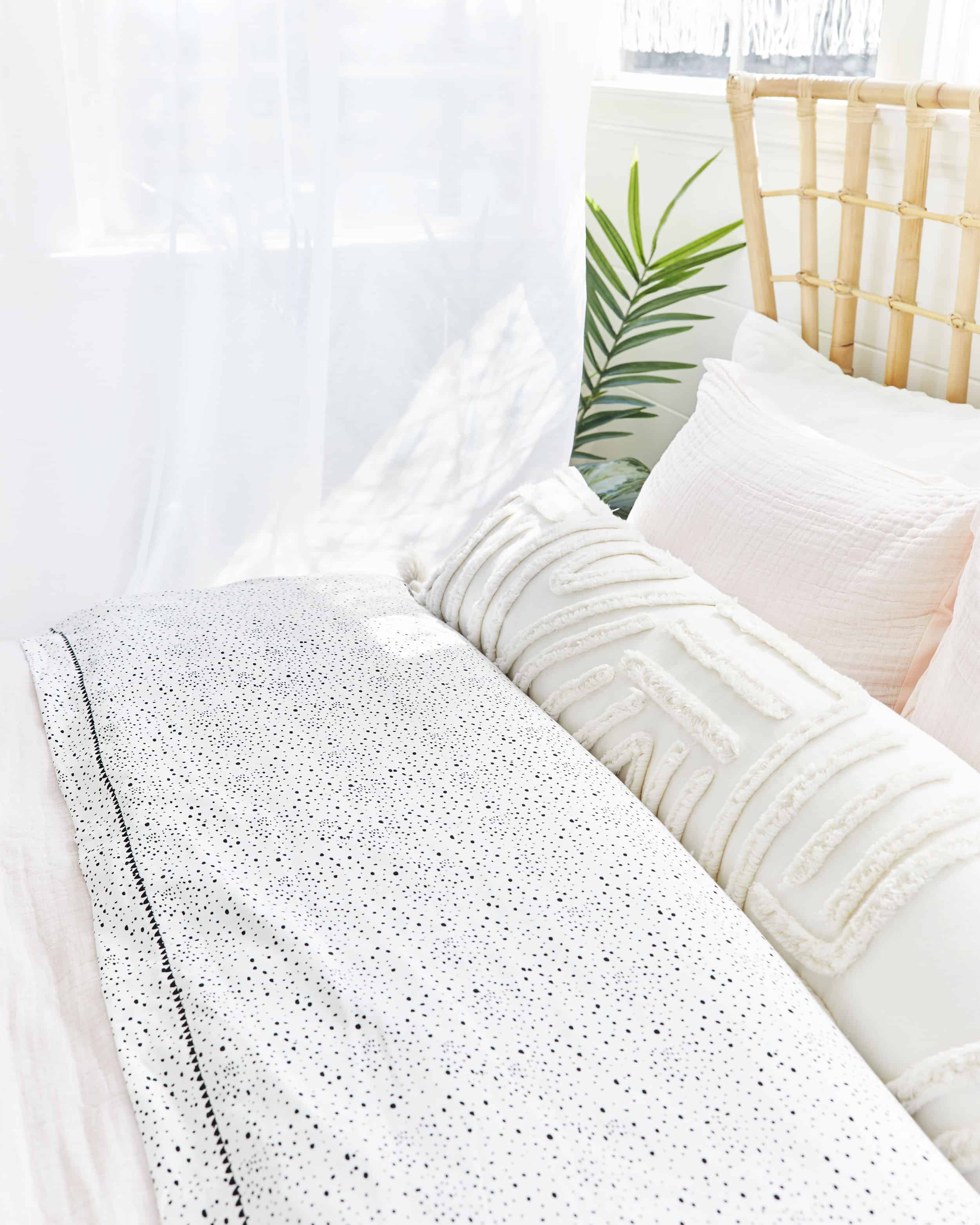 Target Opalhouse Spring 2019 Emily Henderson Lores3