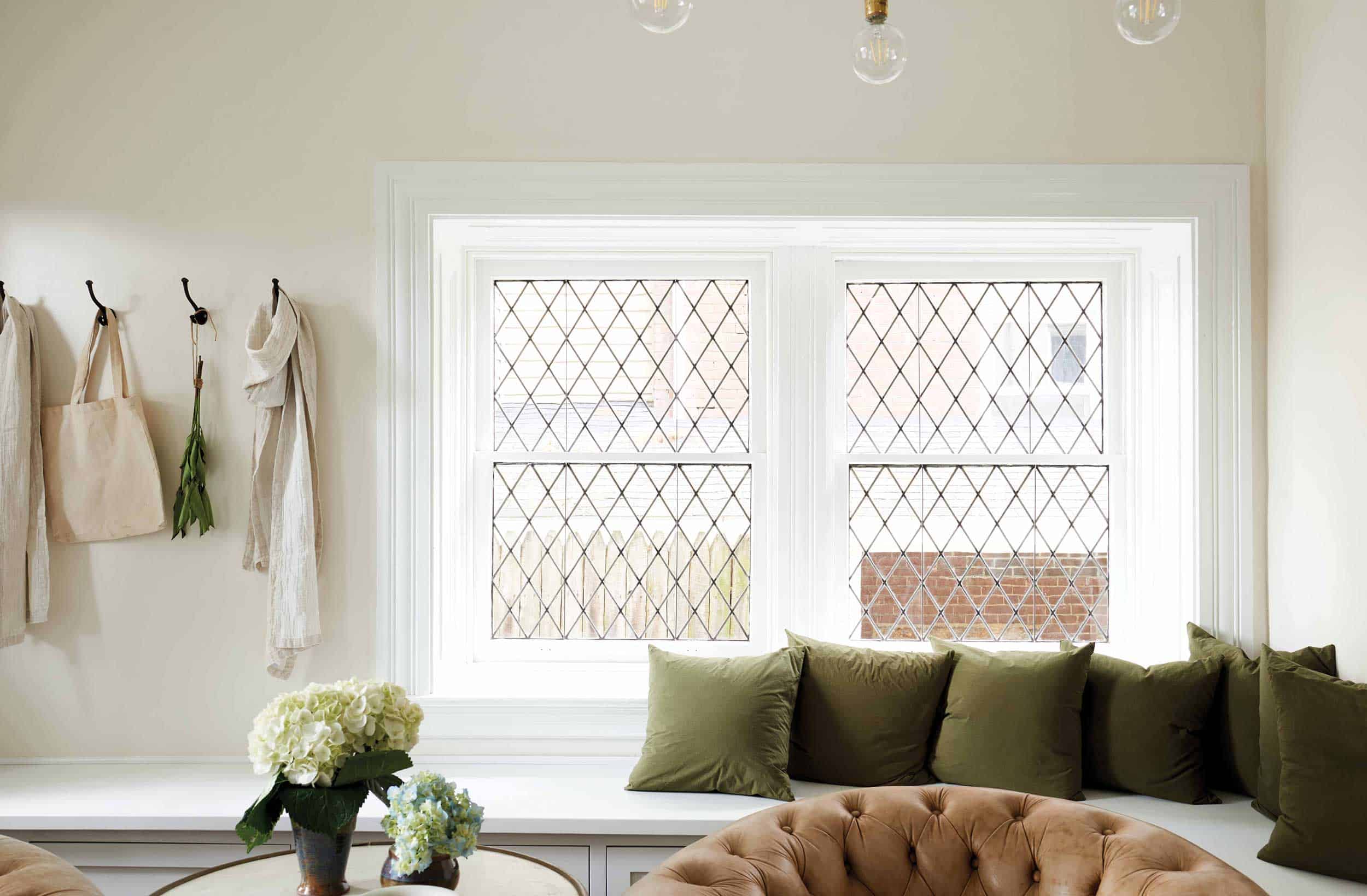 Emily Henderson Leanne Ford House Tour5