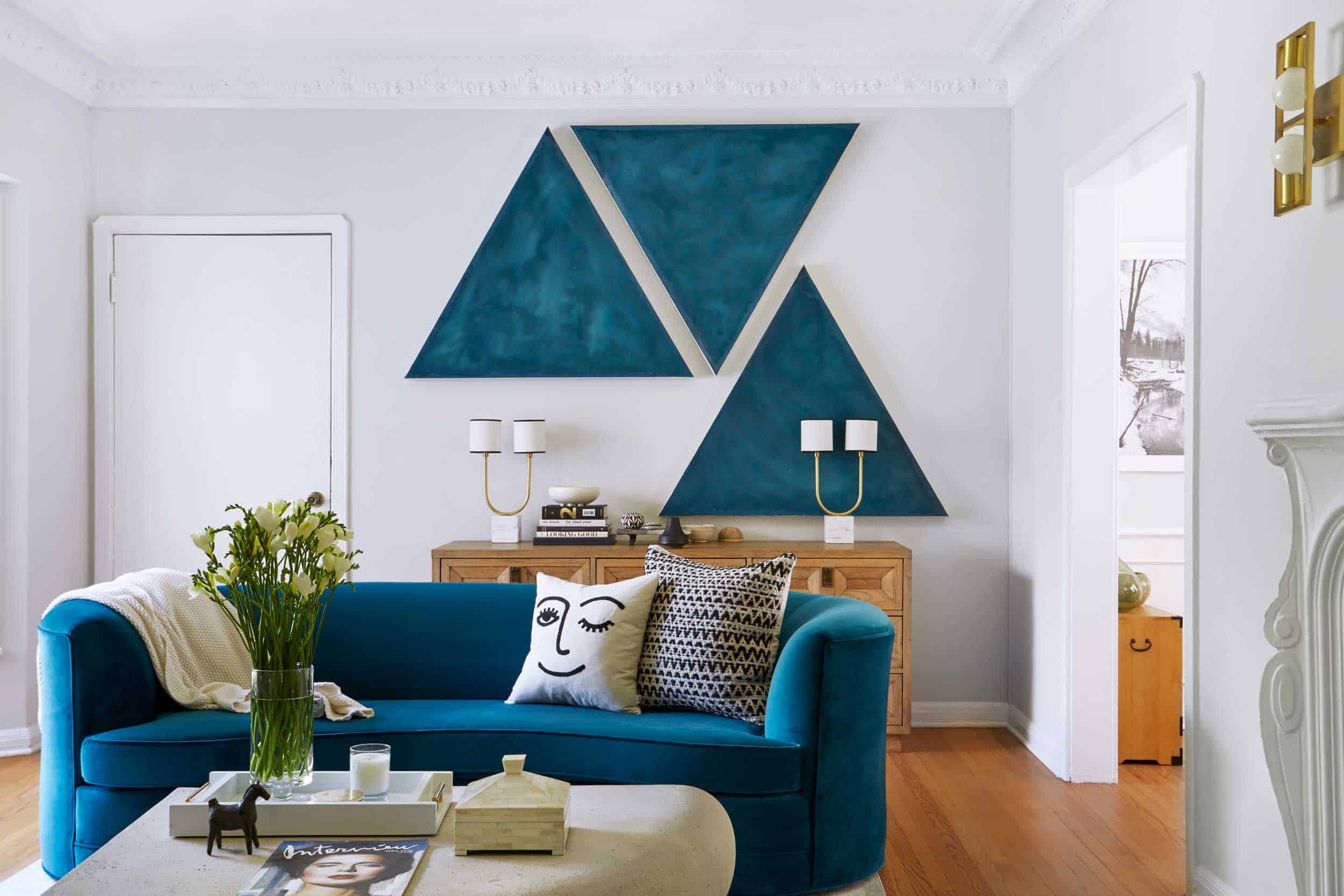 Living Room 1 007