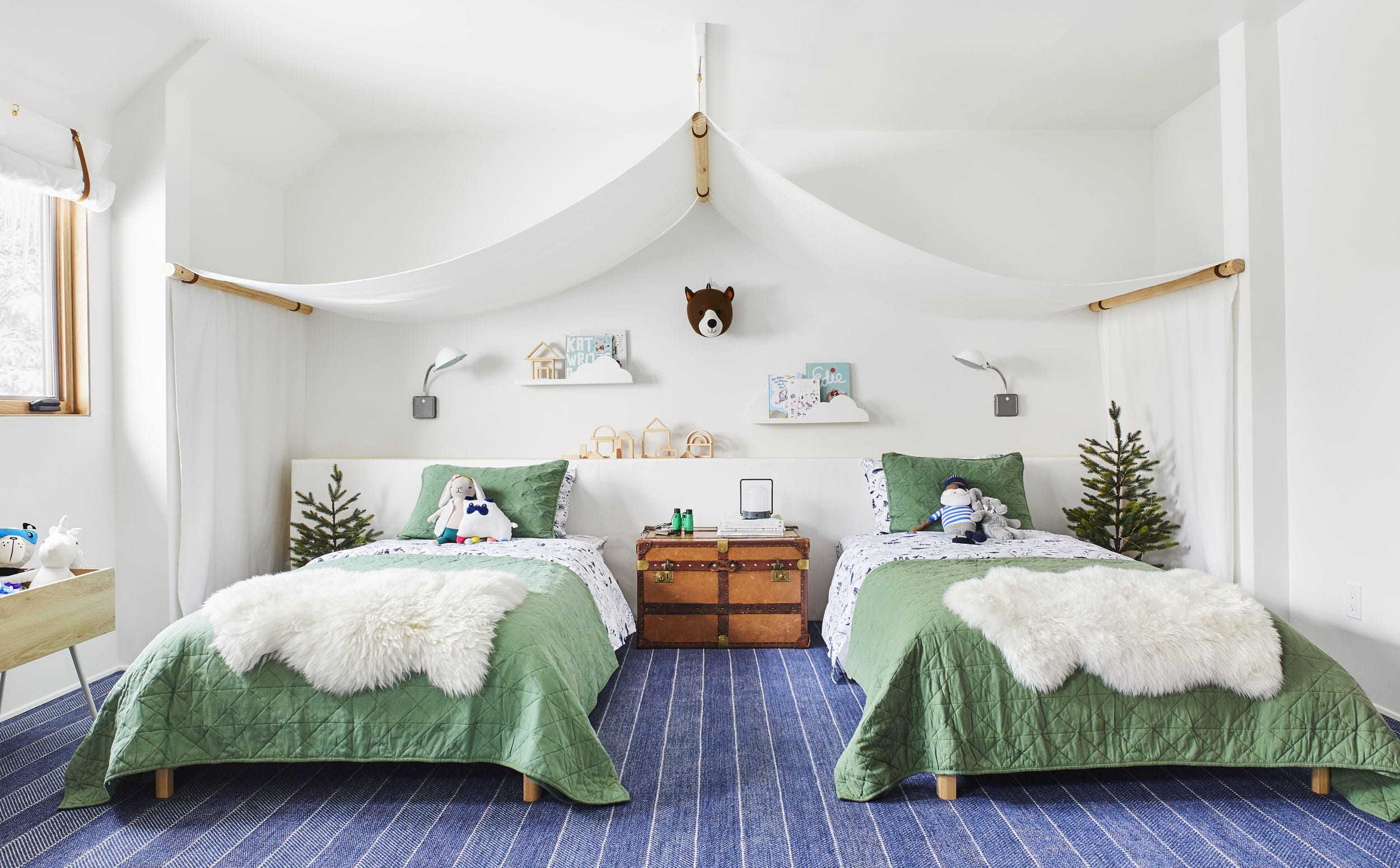 Emily Henderson Mountain Pillowfort Kids Room7