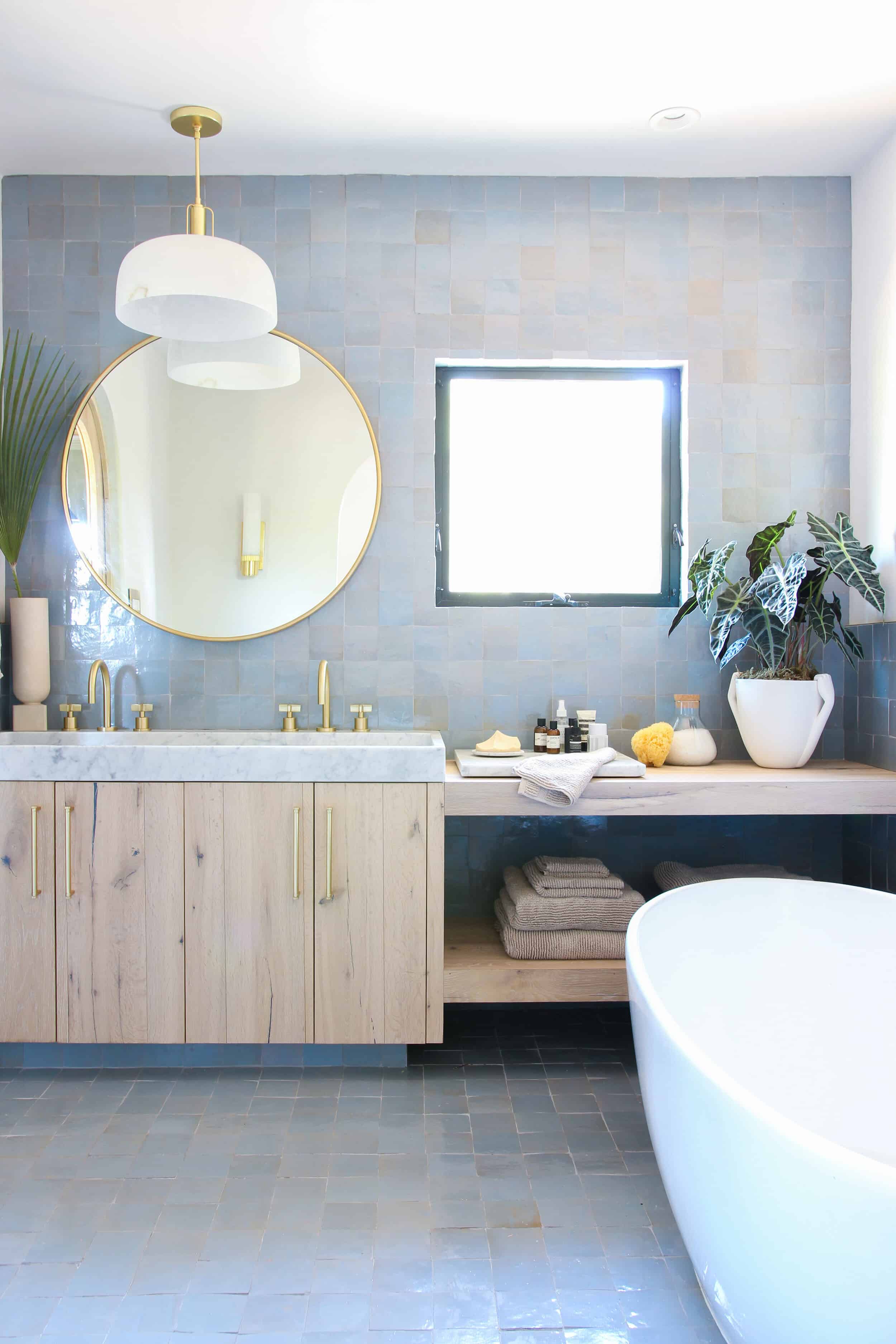 Emilyhenderson Thoughtstarter Hommeboys Oneroomchallenge Reveal Masterbedroombathroom 3 1