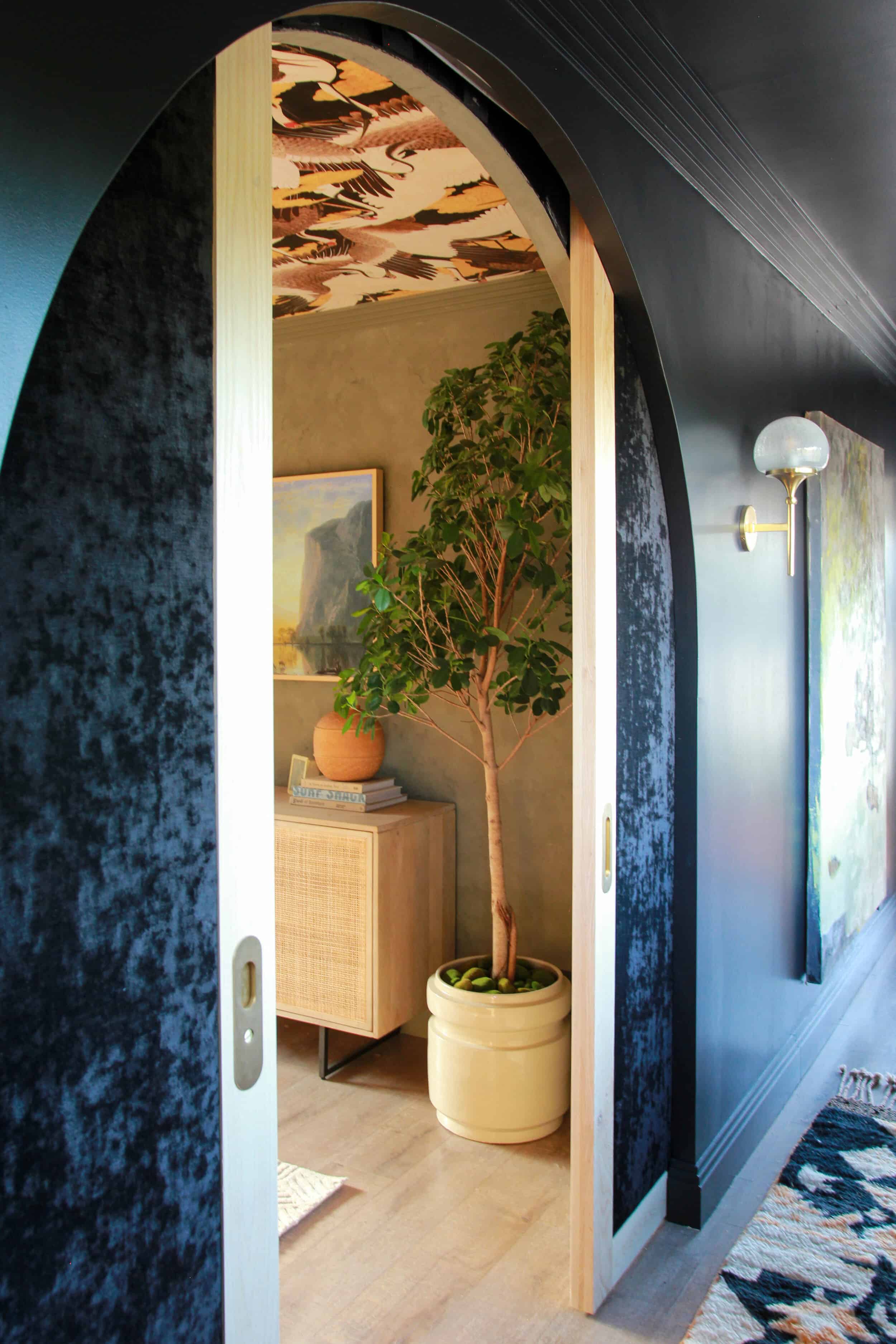 Emilyhenderson Thoughtstarter Hommeboys Oneroomchallenge Reveal Masterbedroombathroom 9 1