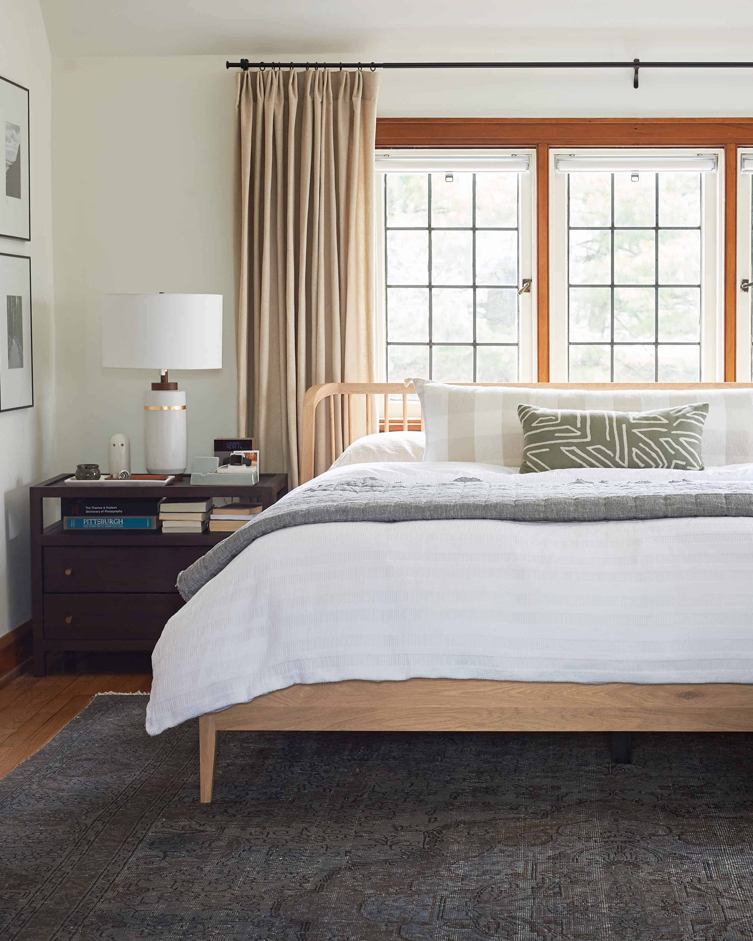 Emily Henderson How To Make A Bed 22