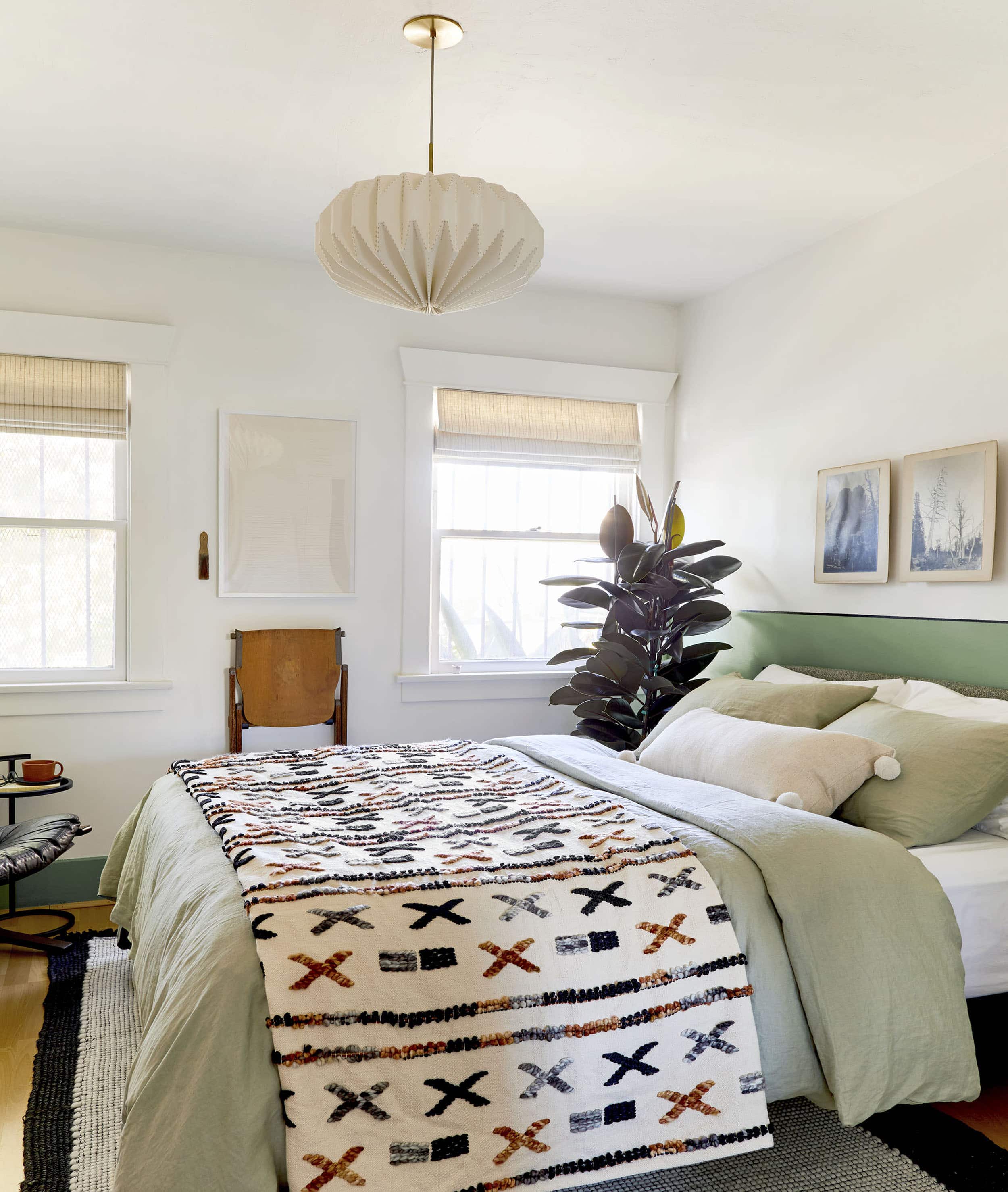 Emily Henderson How To Make A Bed 6
