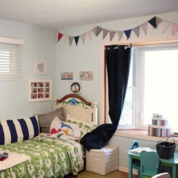boys room before