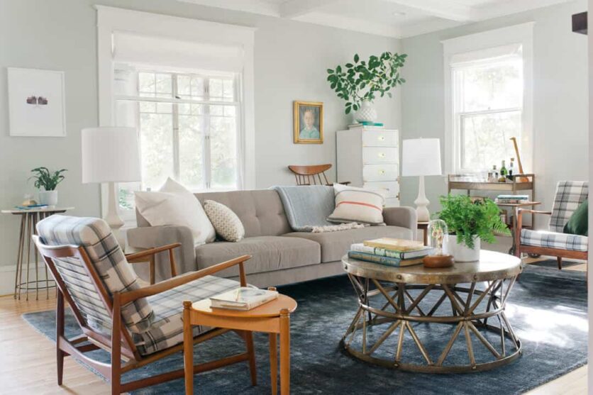 Emily Henderson + Curbly_livingroom01