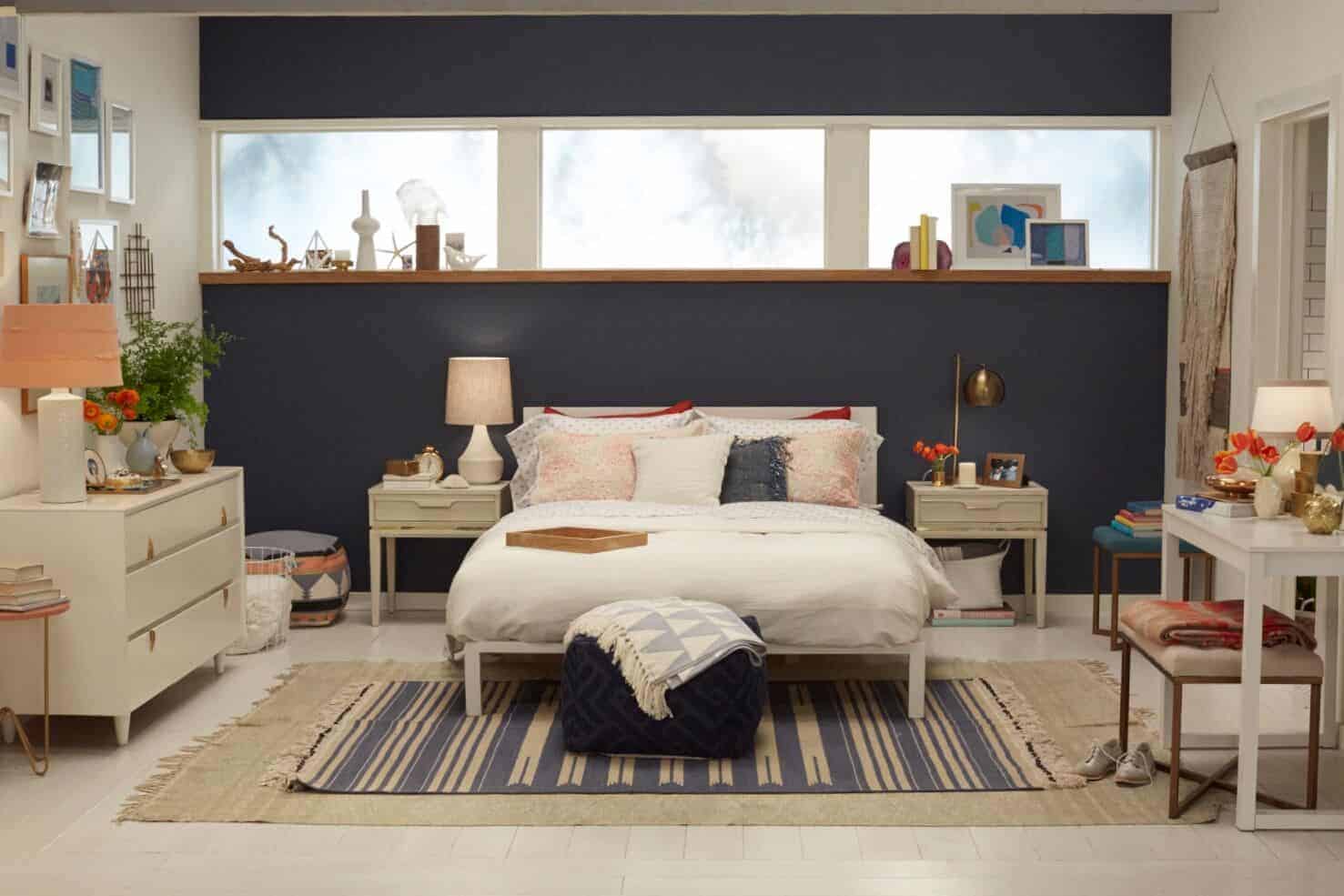 Target-Accent-Wall_Emily-Henderson_Bedroom_Blue_Bedding_Midcentury-Modern-1