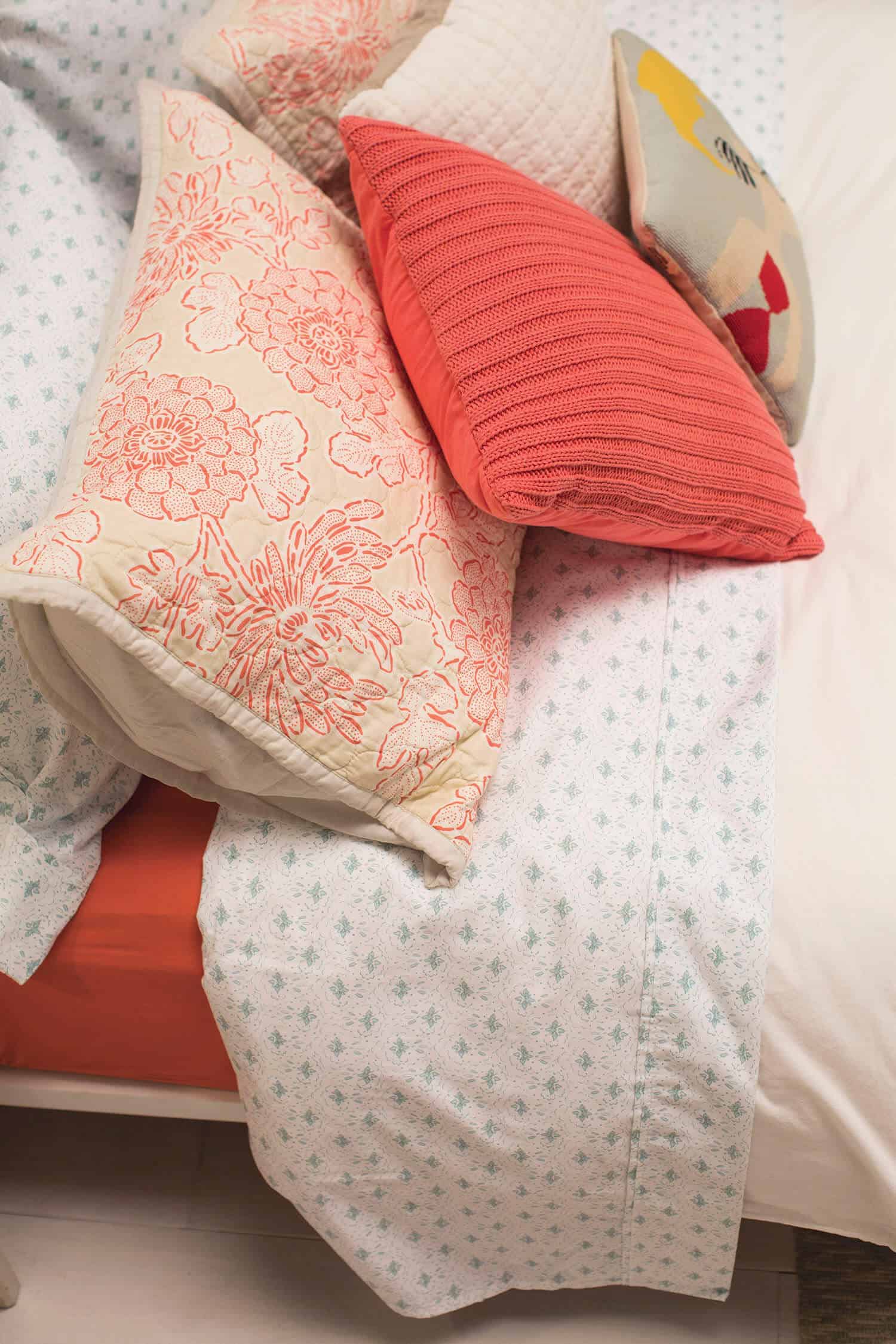 Target Emily Henderson_bedroom_whiteblue orange casual calm pillows