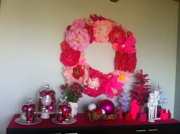 pink-christmas-buffet