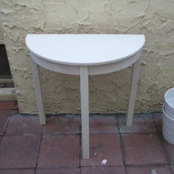 demi-lune table