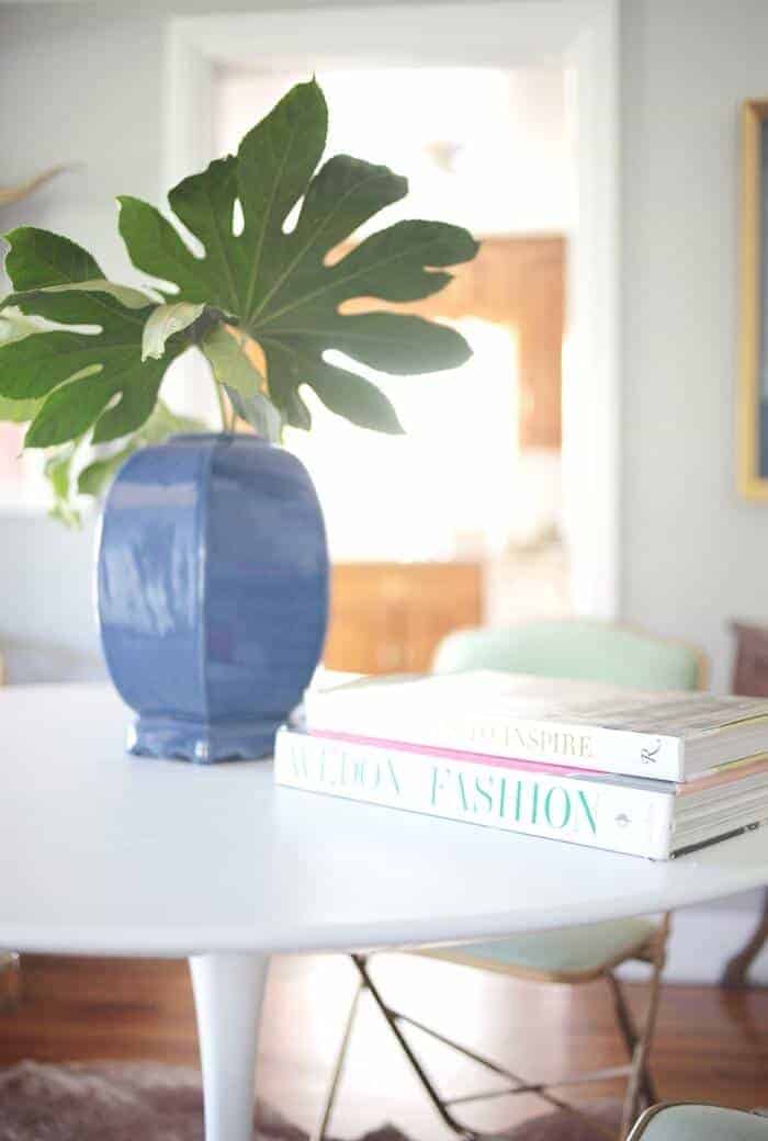 saarinen table