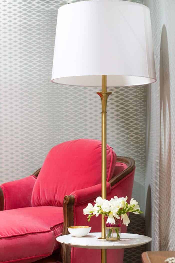 hotpinkchaiseloungechair